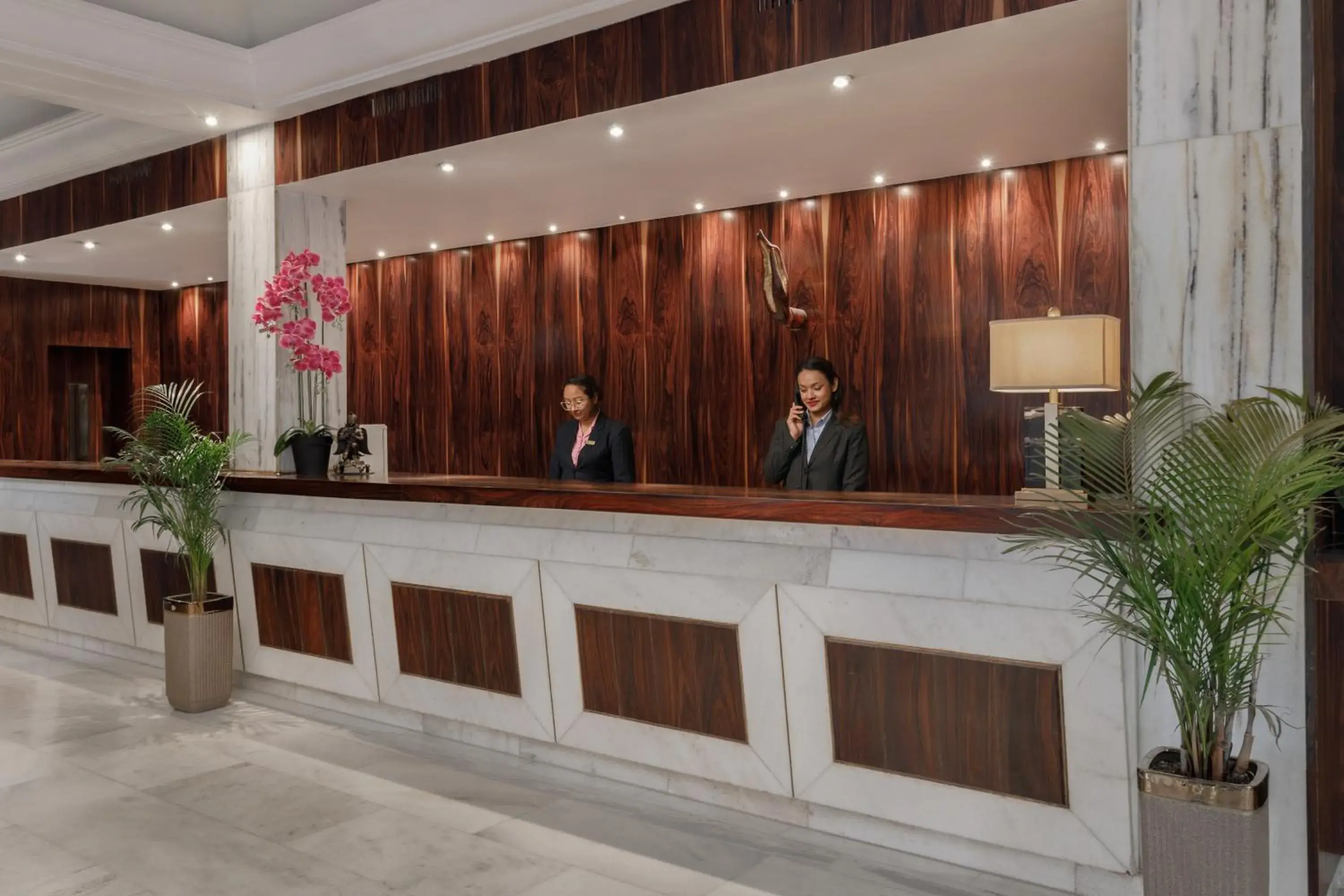 Lobby or reception in Hotel Himalaya Lobby or reception in Hotel Himalaya