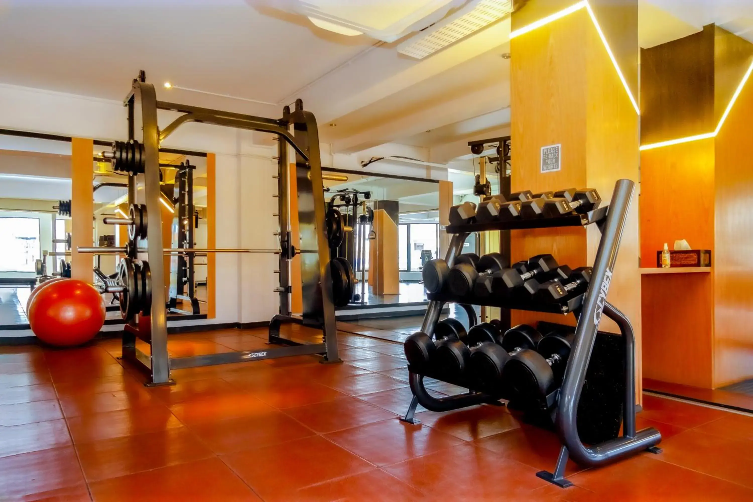 Fitness centre/facilities in Hotel Himalaya Fitness centre/facilities in Hotel Himalaya