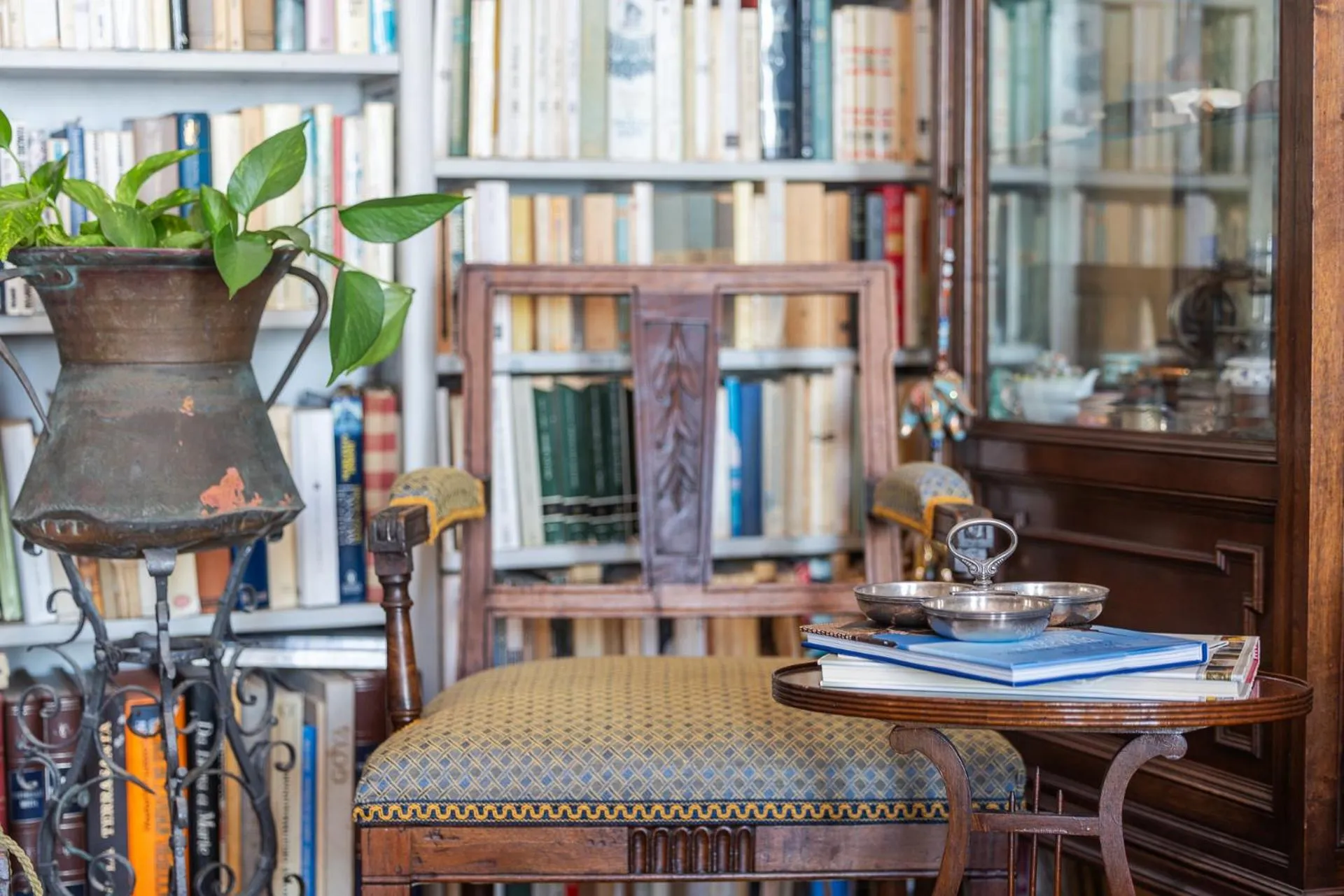 Library in Casa d'artista - Camere in residenza di Charme