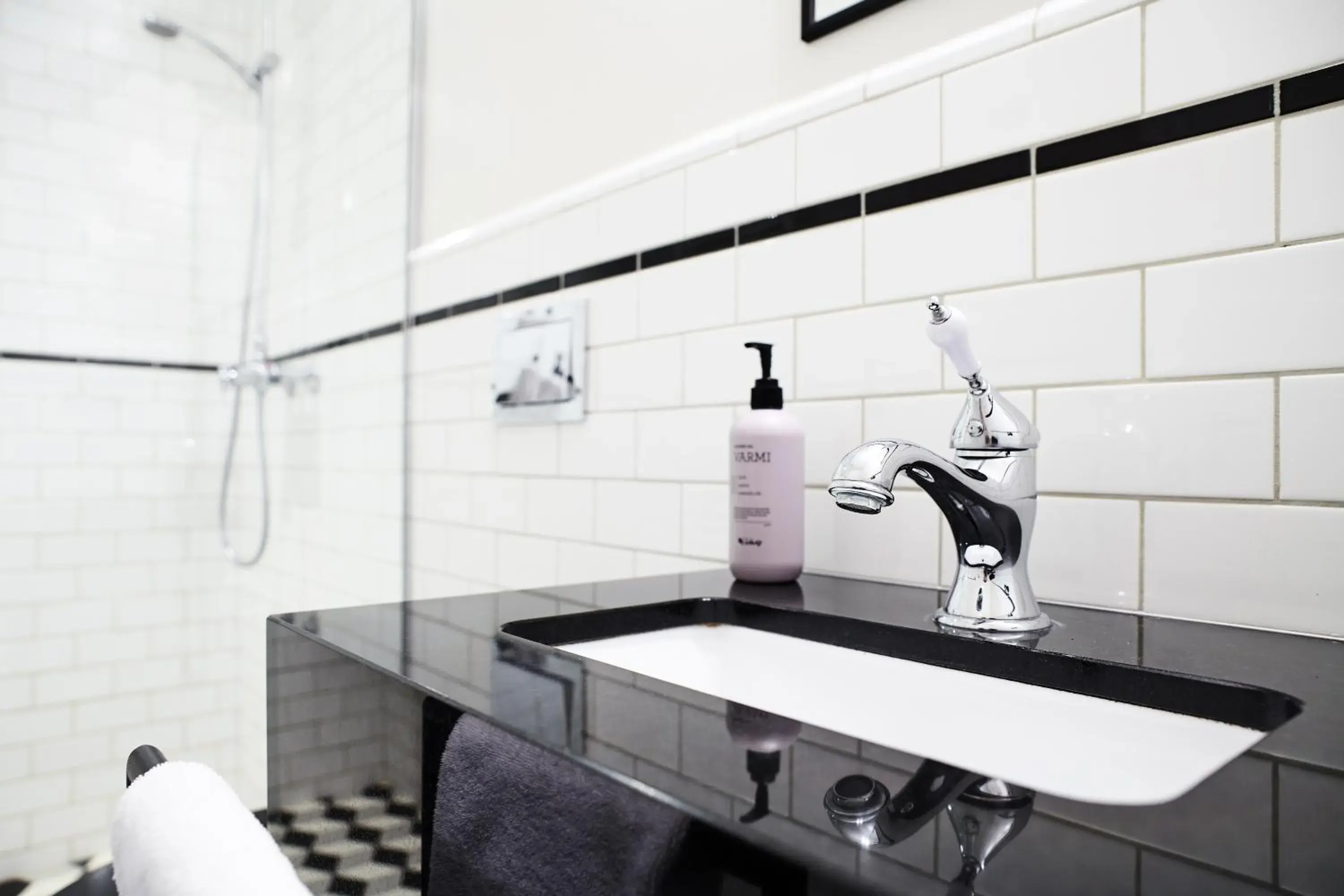 Shower in Kvosin Downtown Hotel Shower in Kvosin Downtown Hotel