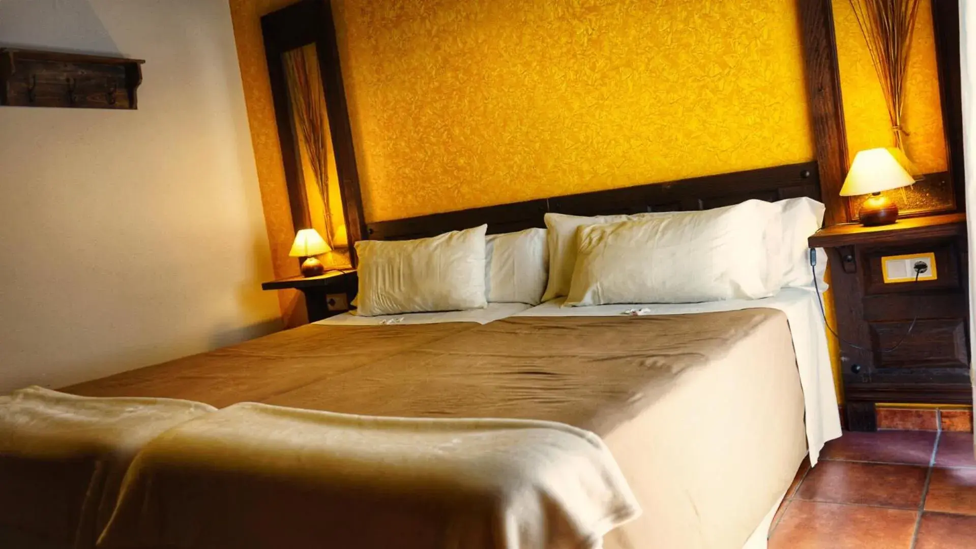 Twin Room - single occupancy in Posada Puerta Grande Twin Room - single occupancy in Posada Puerta Grande
