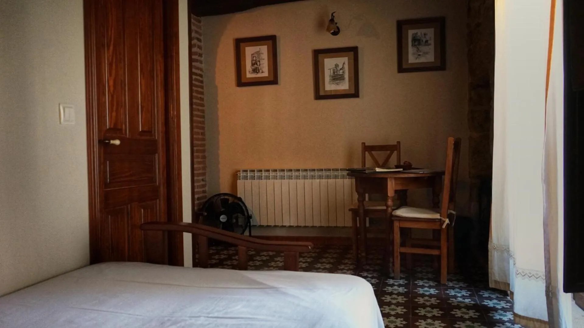 Seating area, Bed in Posada Puerta Grande