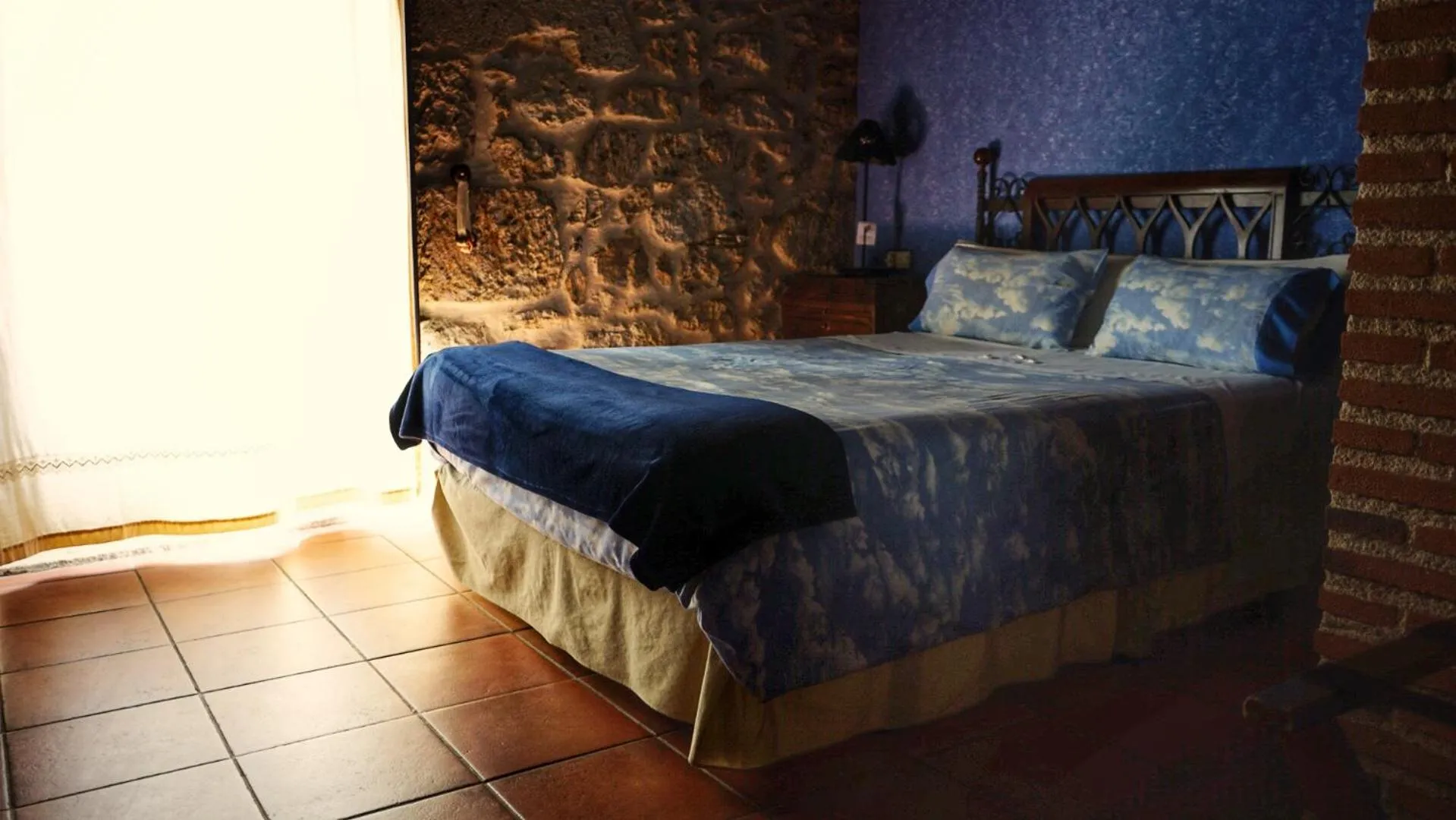 Photo of the whole room, Bed in Posada Puerta Grande