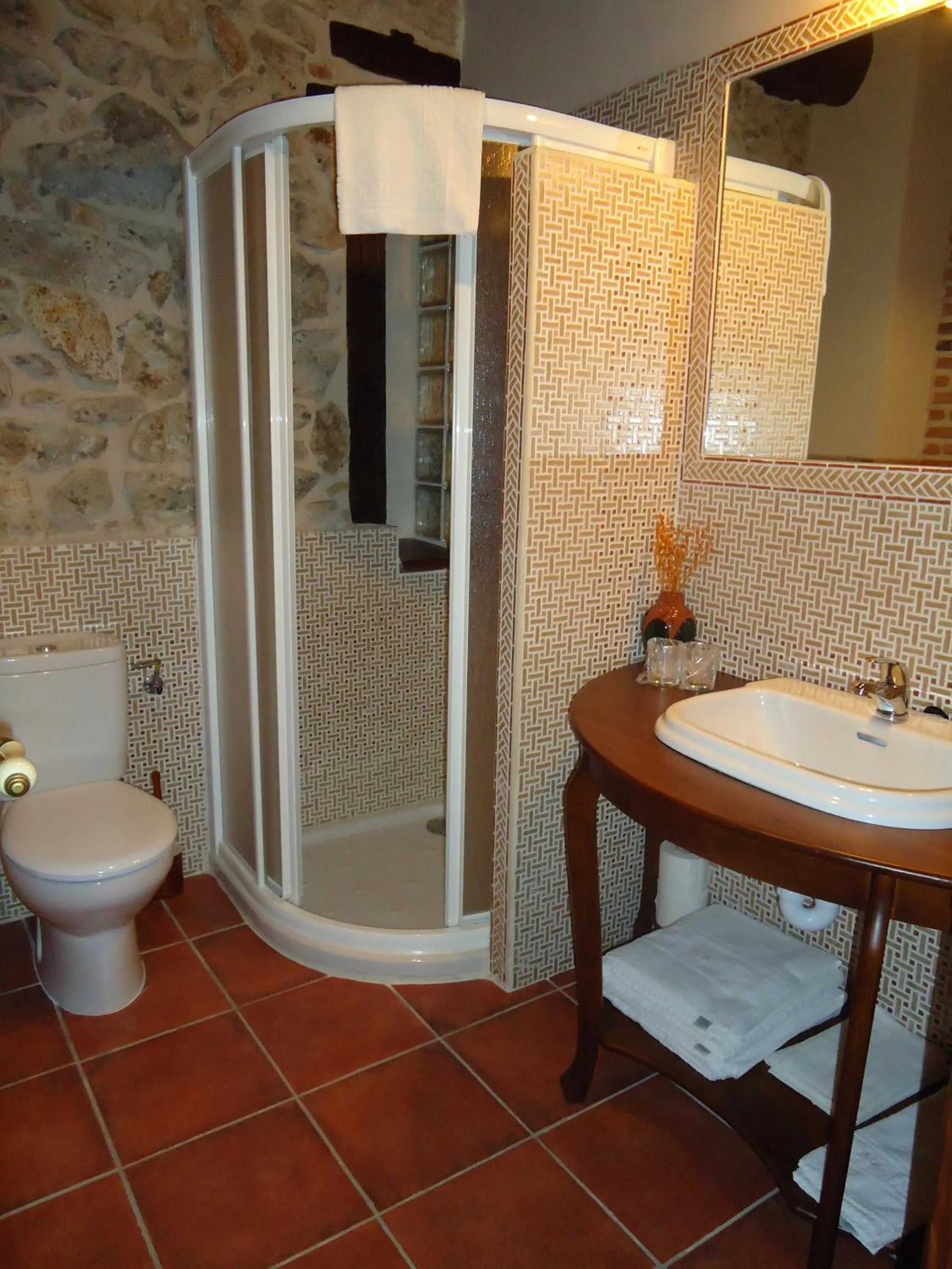 Shower in Posada Puerta Grande