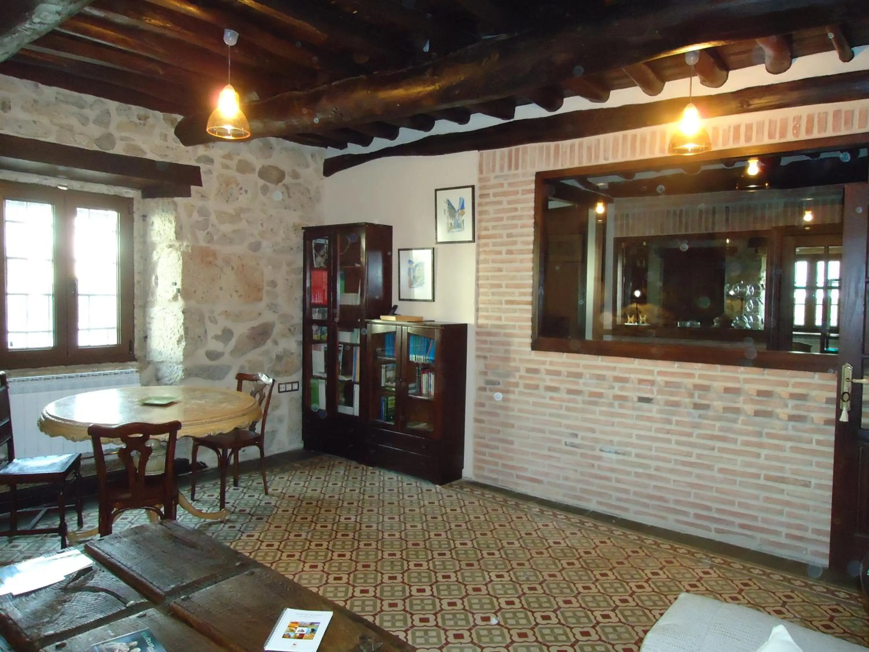 Library in Posada Puerta Grande