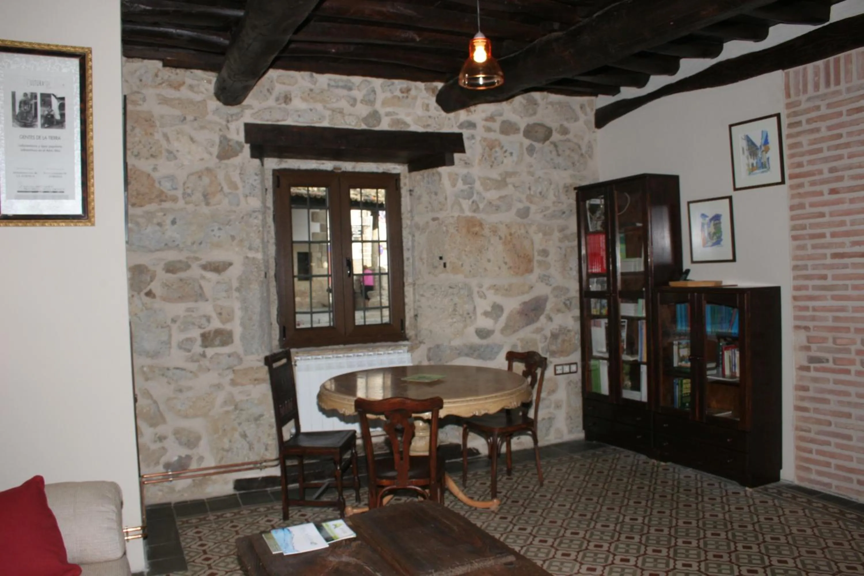 Library in Posada Puerta Grande