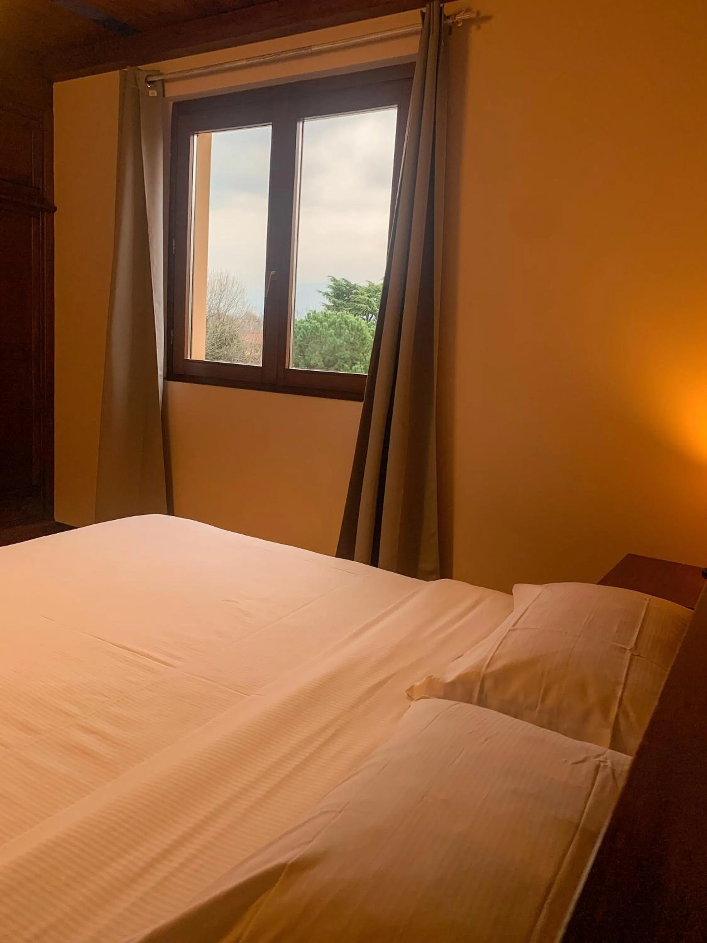 View (from property/room), Bed in Hotel La Locanda Della Franciacorta