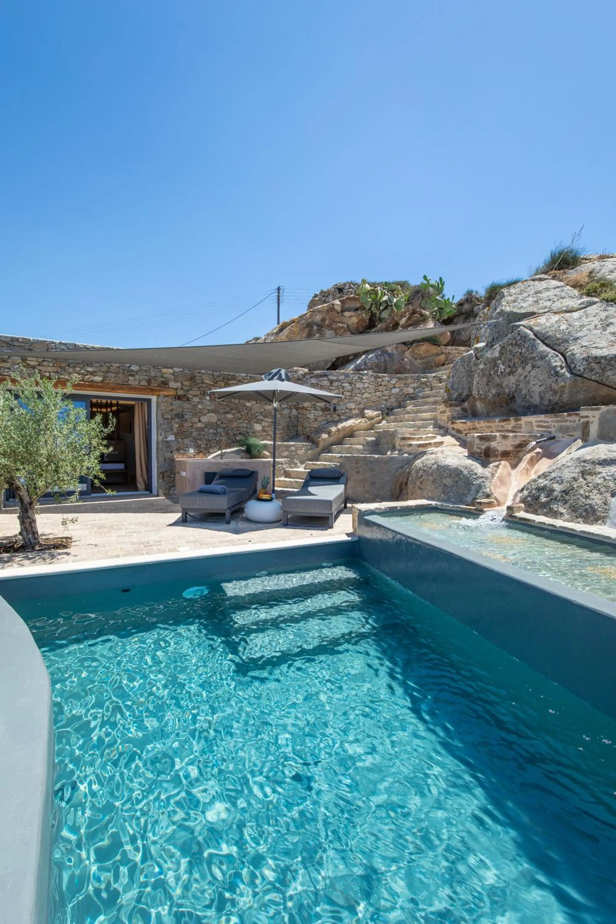 Patio in Ikies of Mykonos