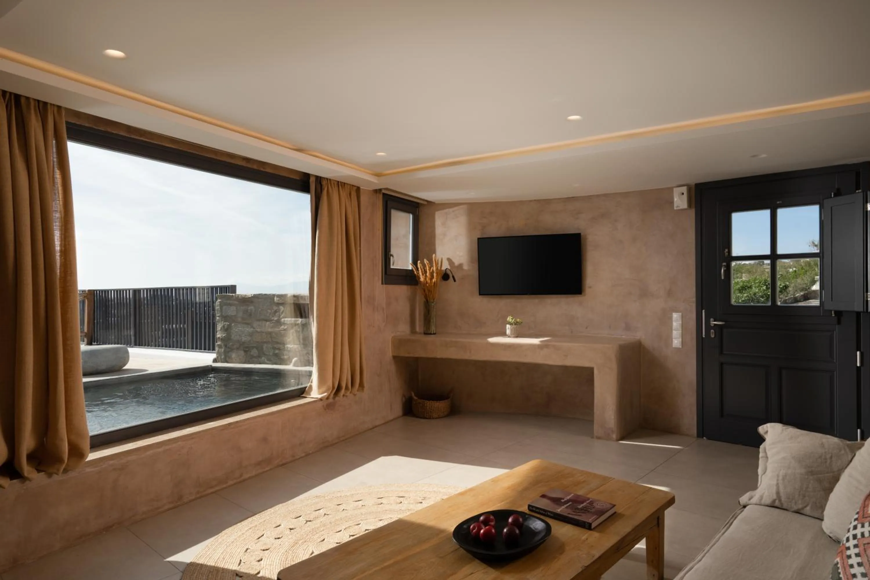 Facade/entrance in Ikies of Mykonos