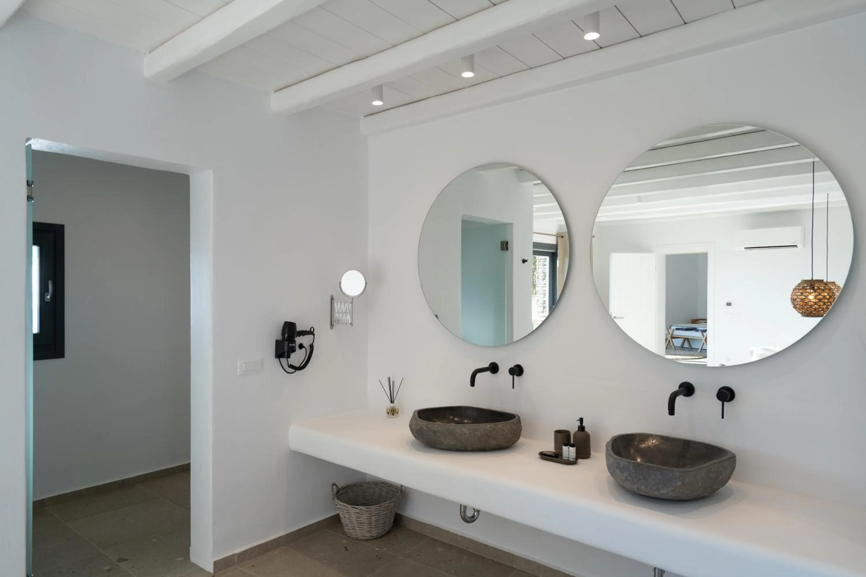 Bathroom in Ikies of Mykonos