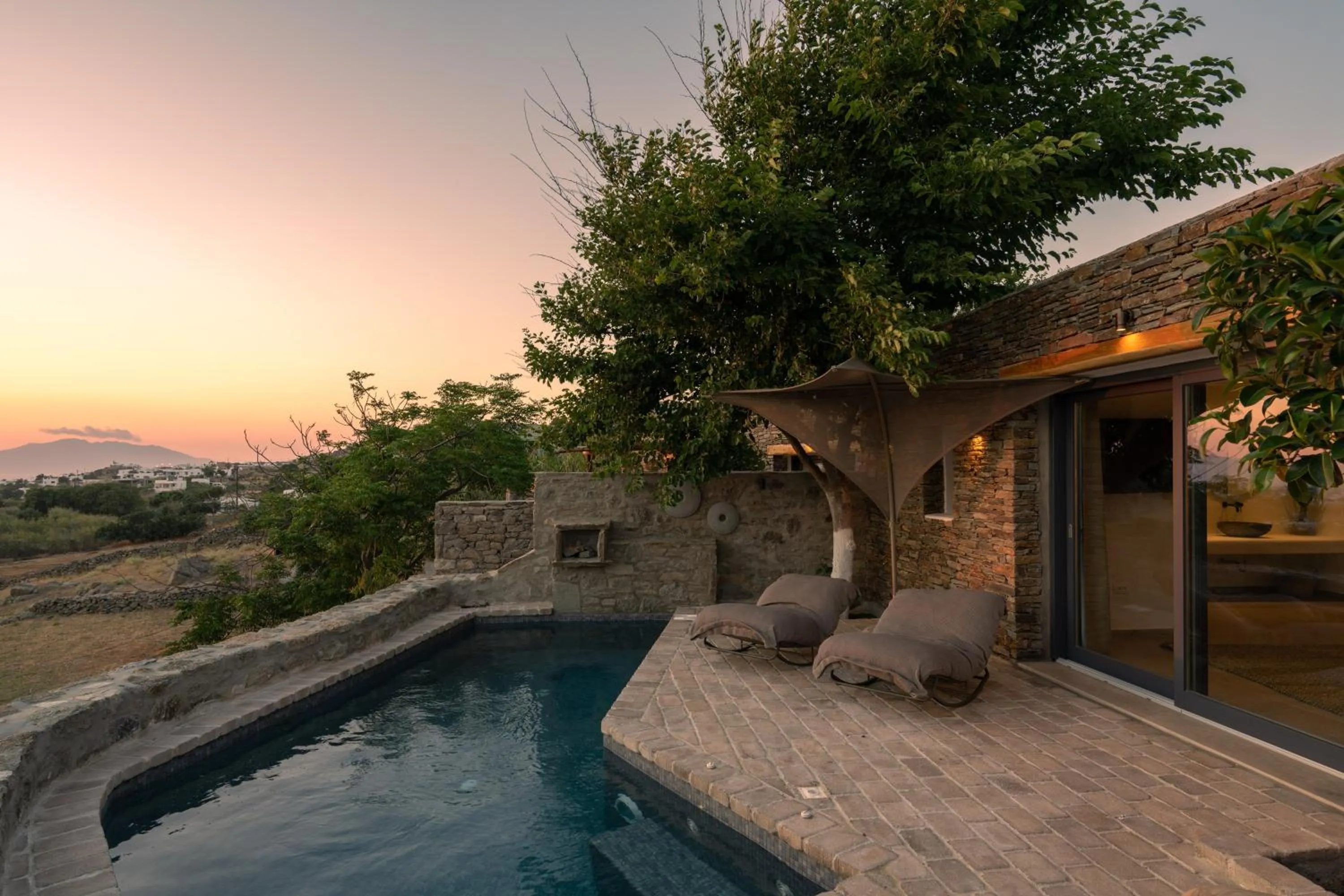 Swimming pool in Ikies of Mykonos