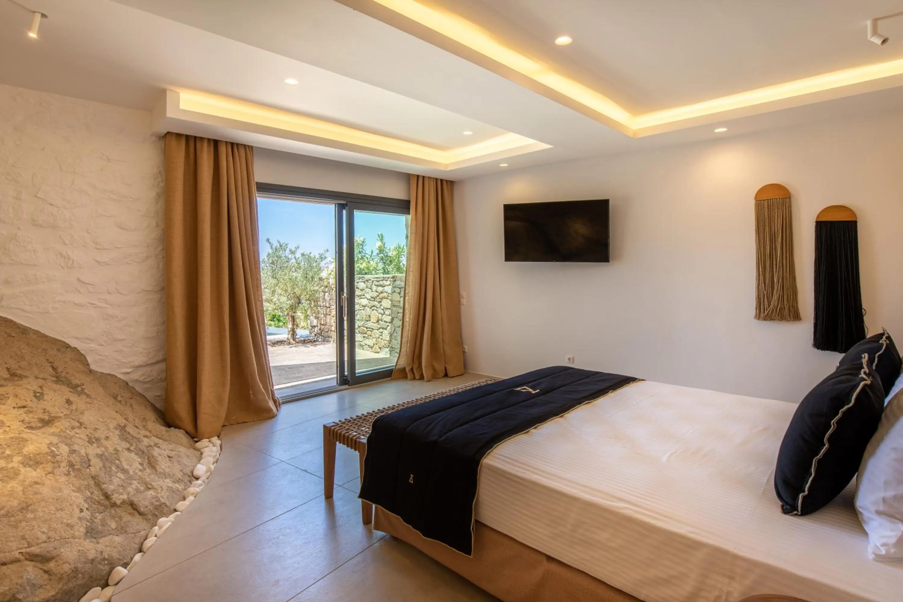 Bedroom, Bed in Ikies of Mykonos