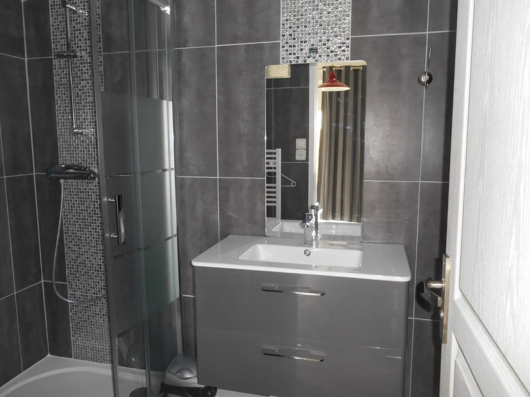 Bathroom in CosyStudio Site du Futuroscope