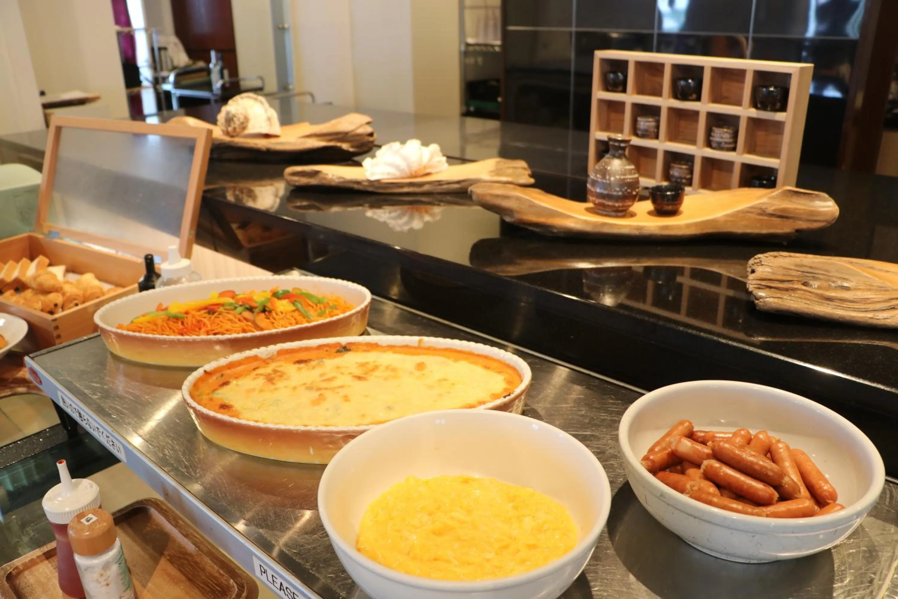 Restaurant/places to eat in Hotel East China Sea