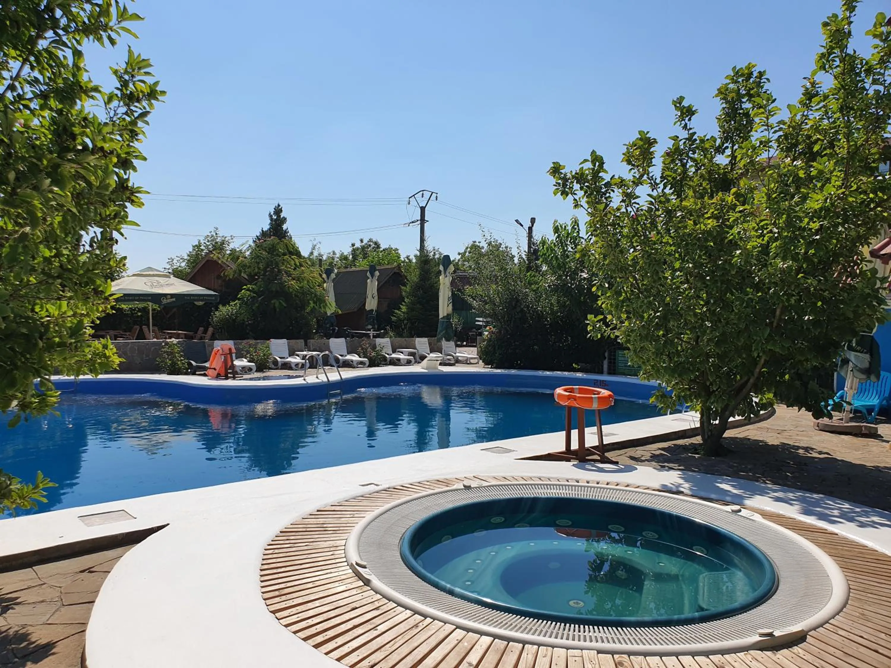 Swimming pool in Lotca Fermecată - Lotka Fermecată