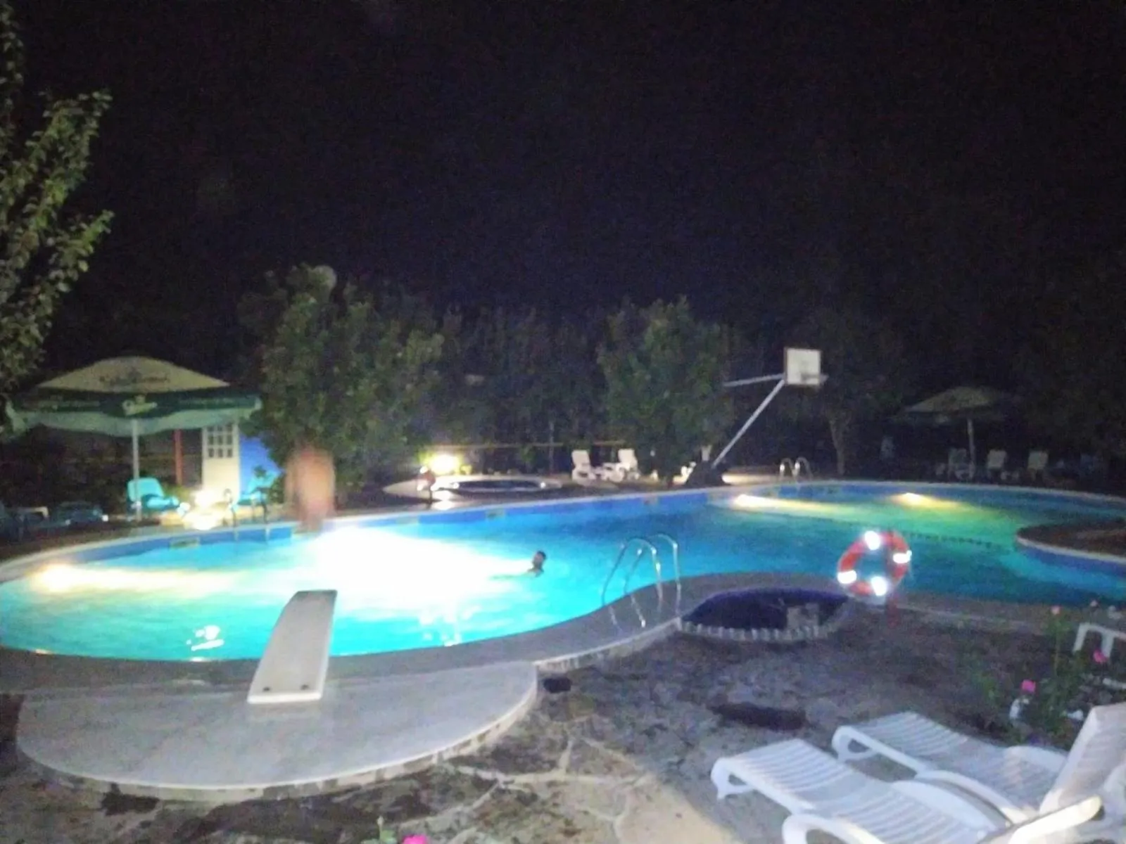 Swimming pool in Lotca Fermecată - Lotka Fermecată