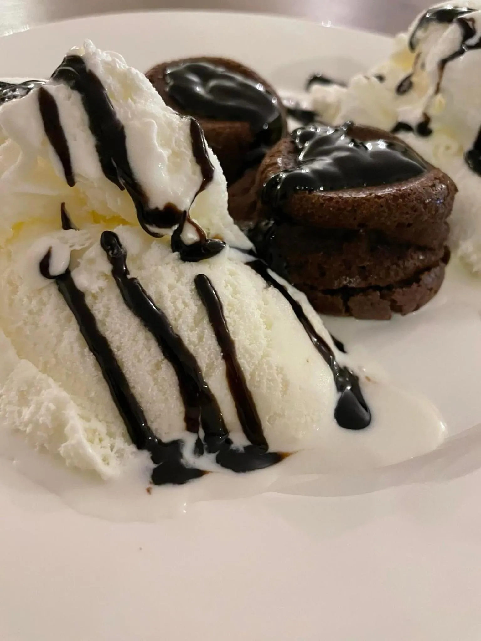 Food and drinks in The Residence Hotel & Cottages