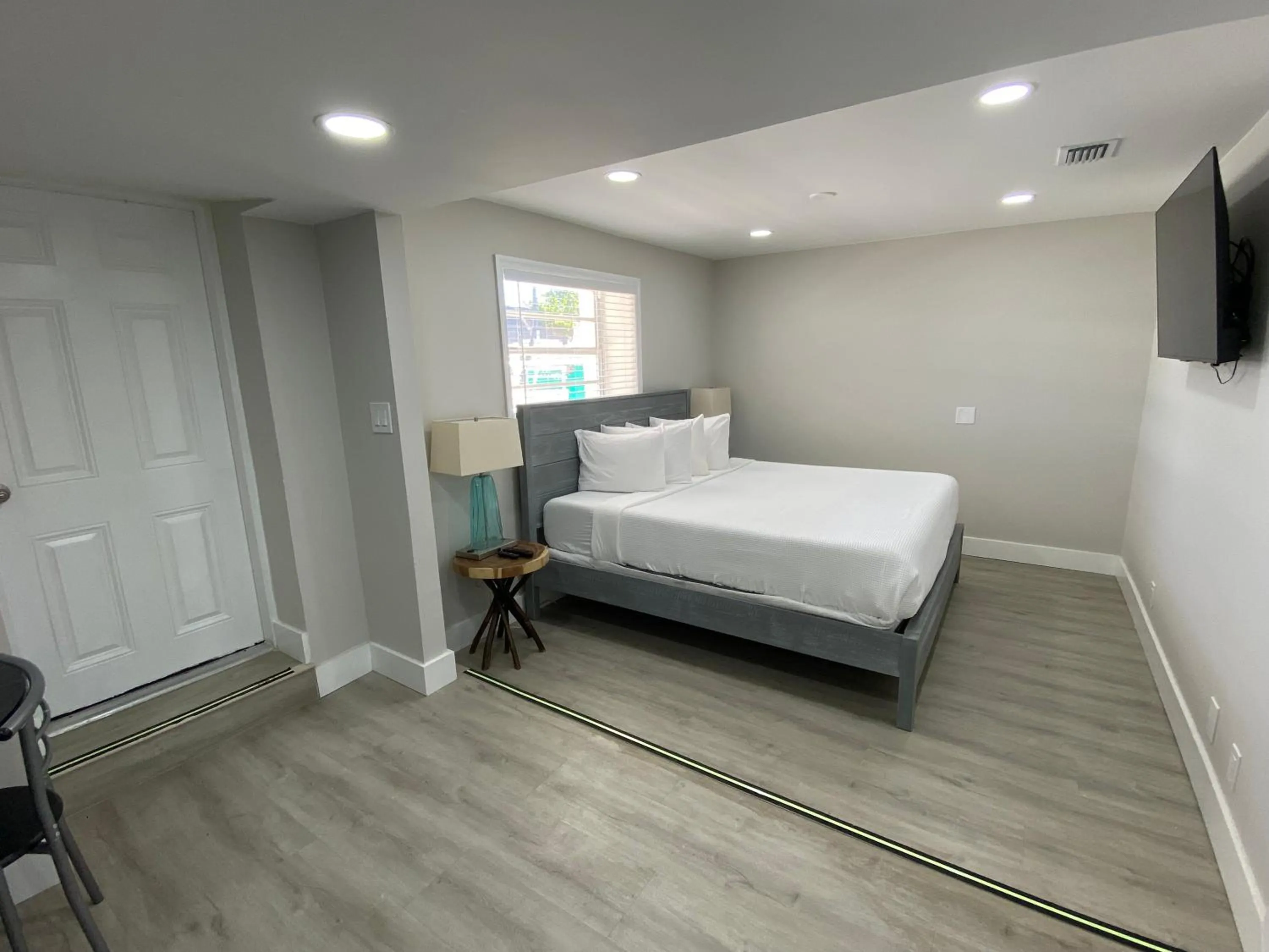 Bed in Amoray Dive Resort