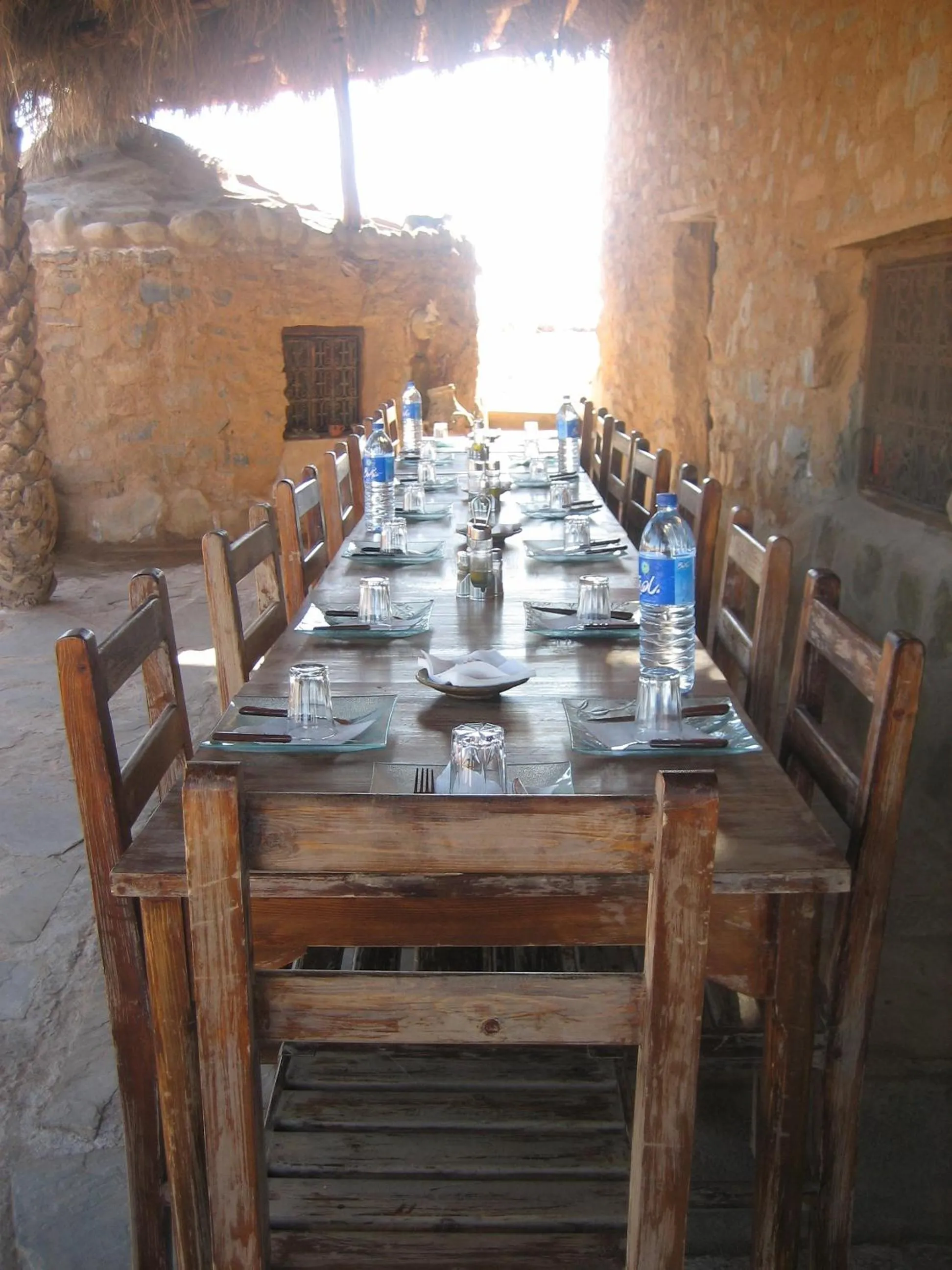 Restaurant/places to eat in Maison Boutchrafine