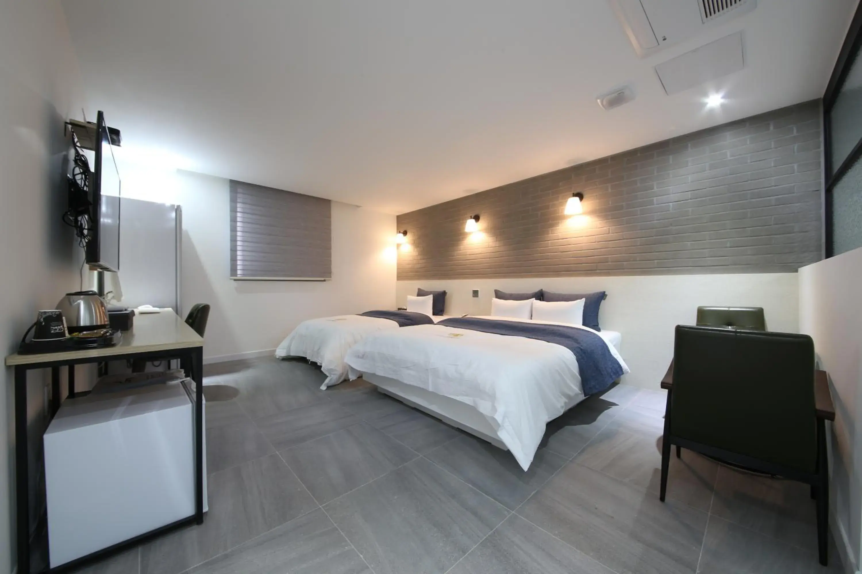 Bed in 2Night Business Hotel Bed in 2Night Business Hotel