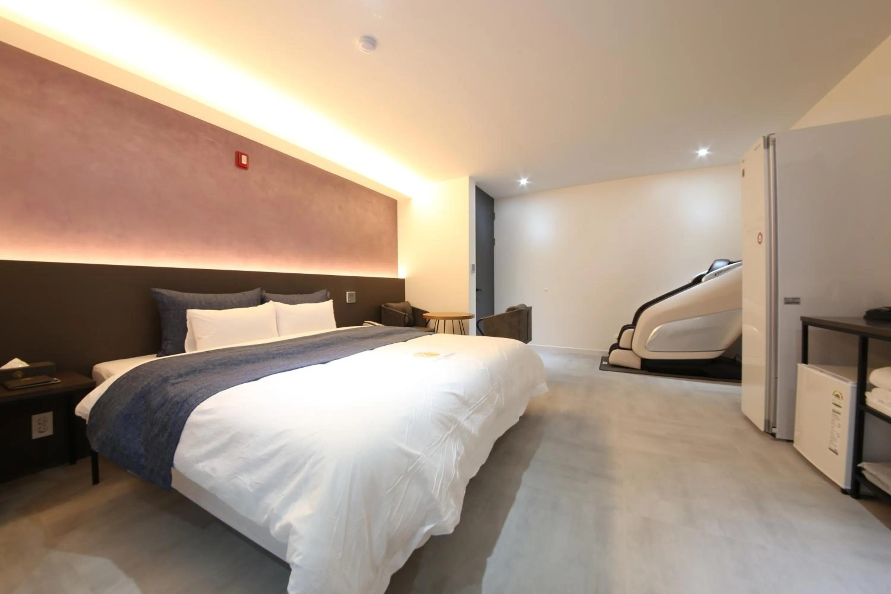 Bed in 2Night Business Hotel