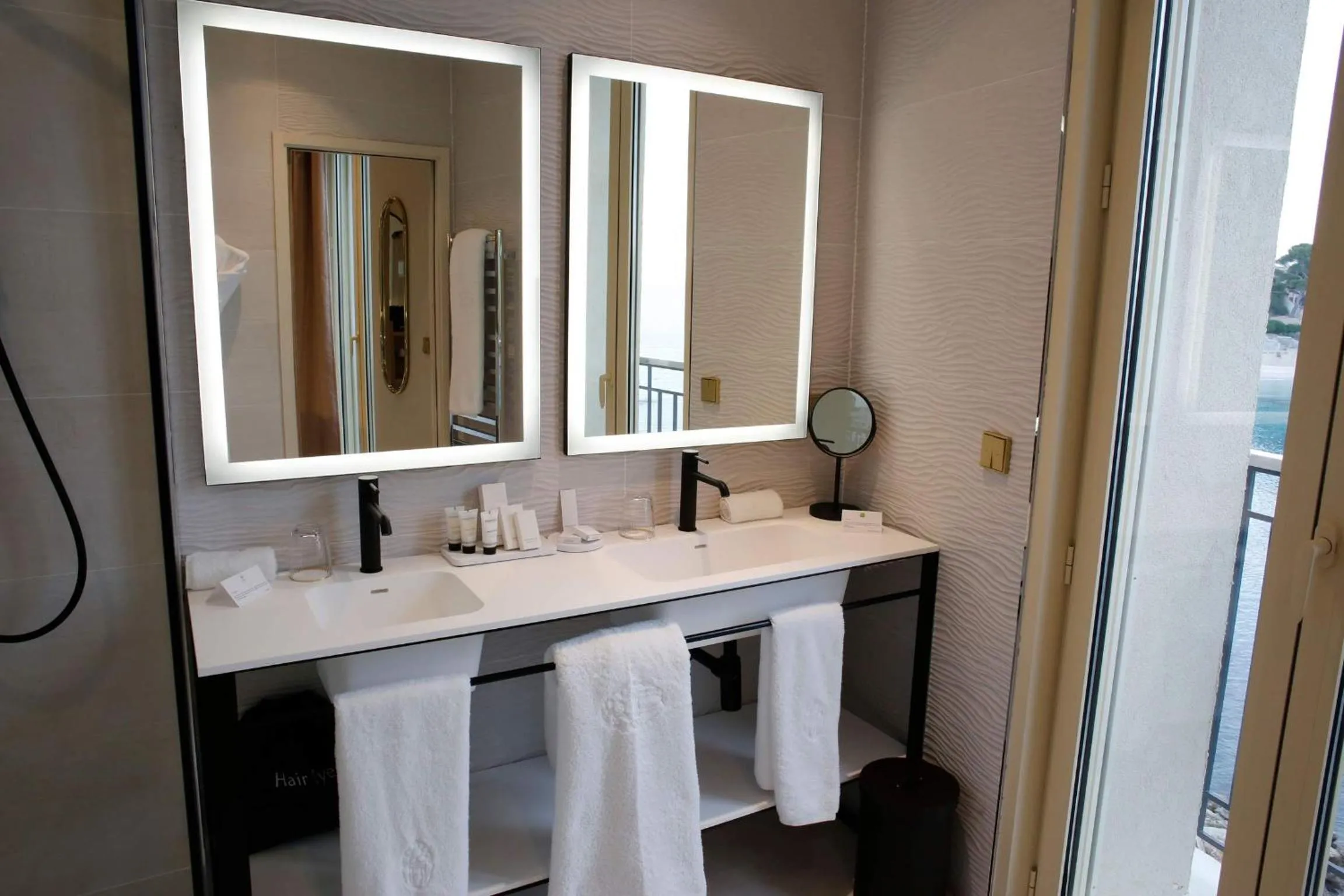 Bathroom in Splendid Hôtel & Spa
