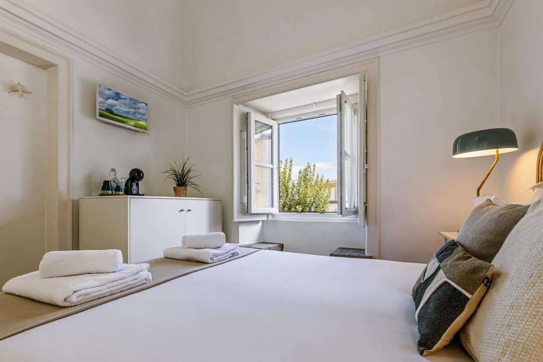 Bedroom, Bed in Lavradores Boutique Guesthouse