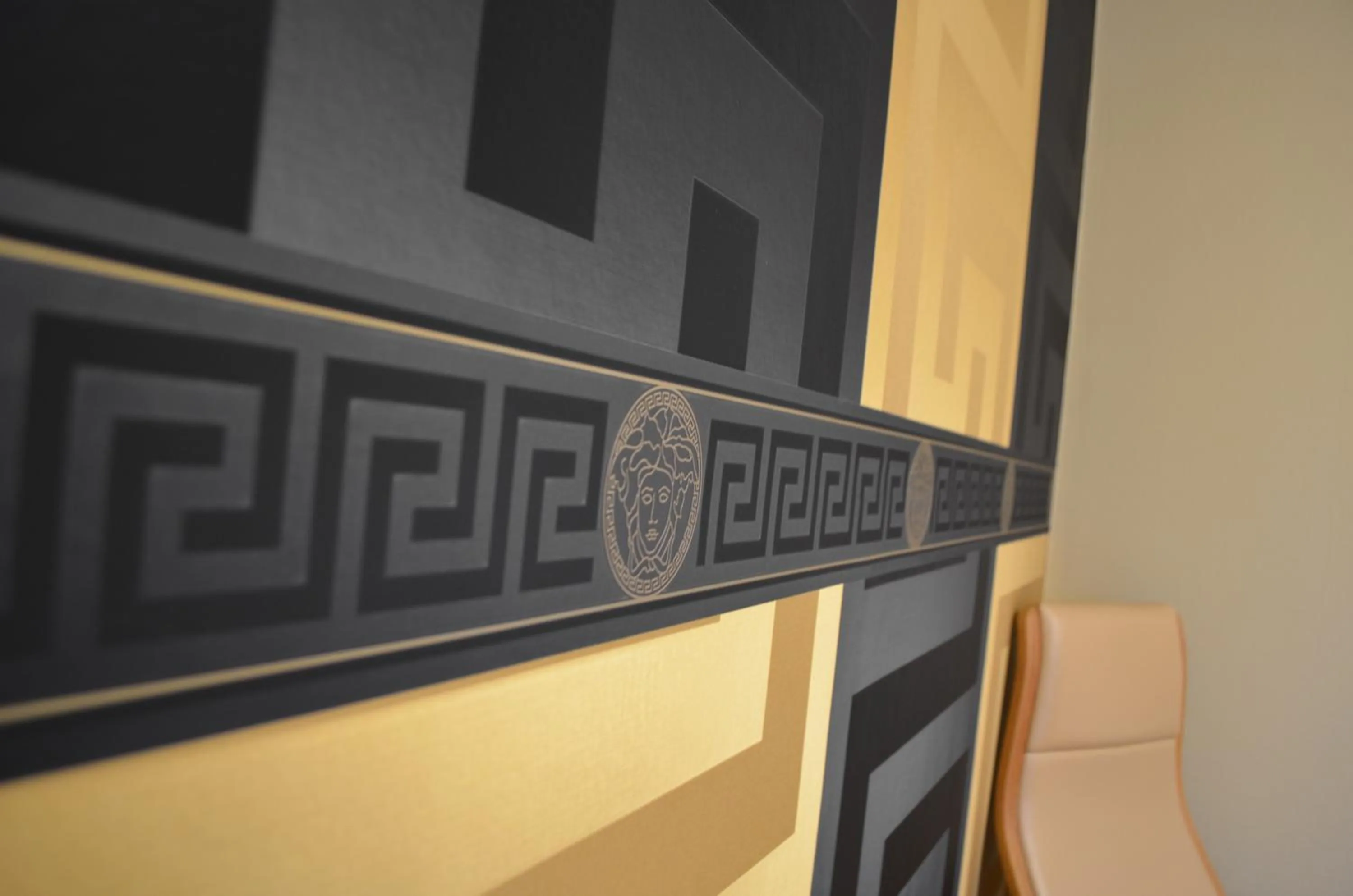 Decorative detail in Hotel Wictoria