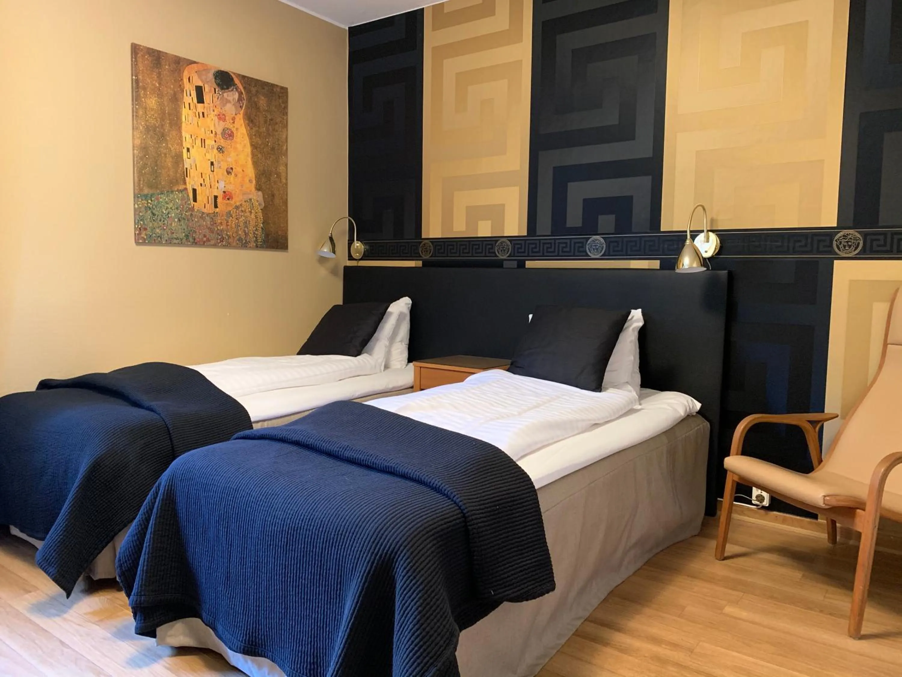 Property building, Bed in Hotel Wictoria
