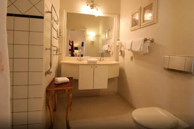 Double Room - single occupancy in Hvedholm Slotshotel Double Room - single occupancy in Hvedholm Slotshotel