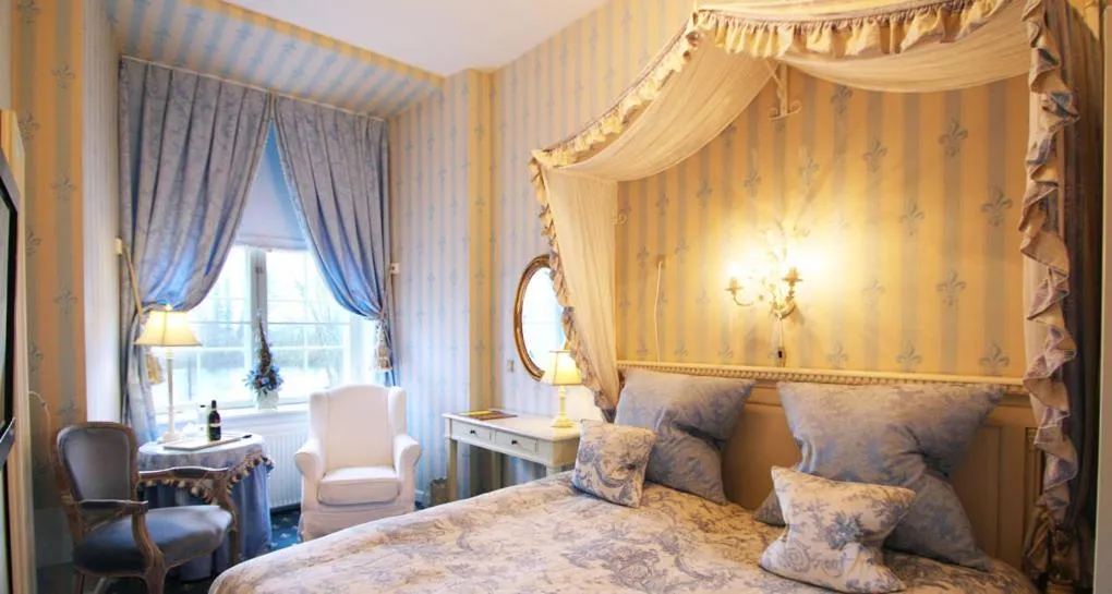 Bed in Hvedholm Slotshotel