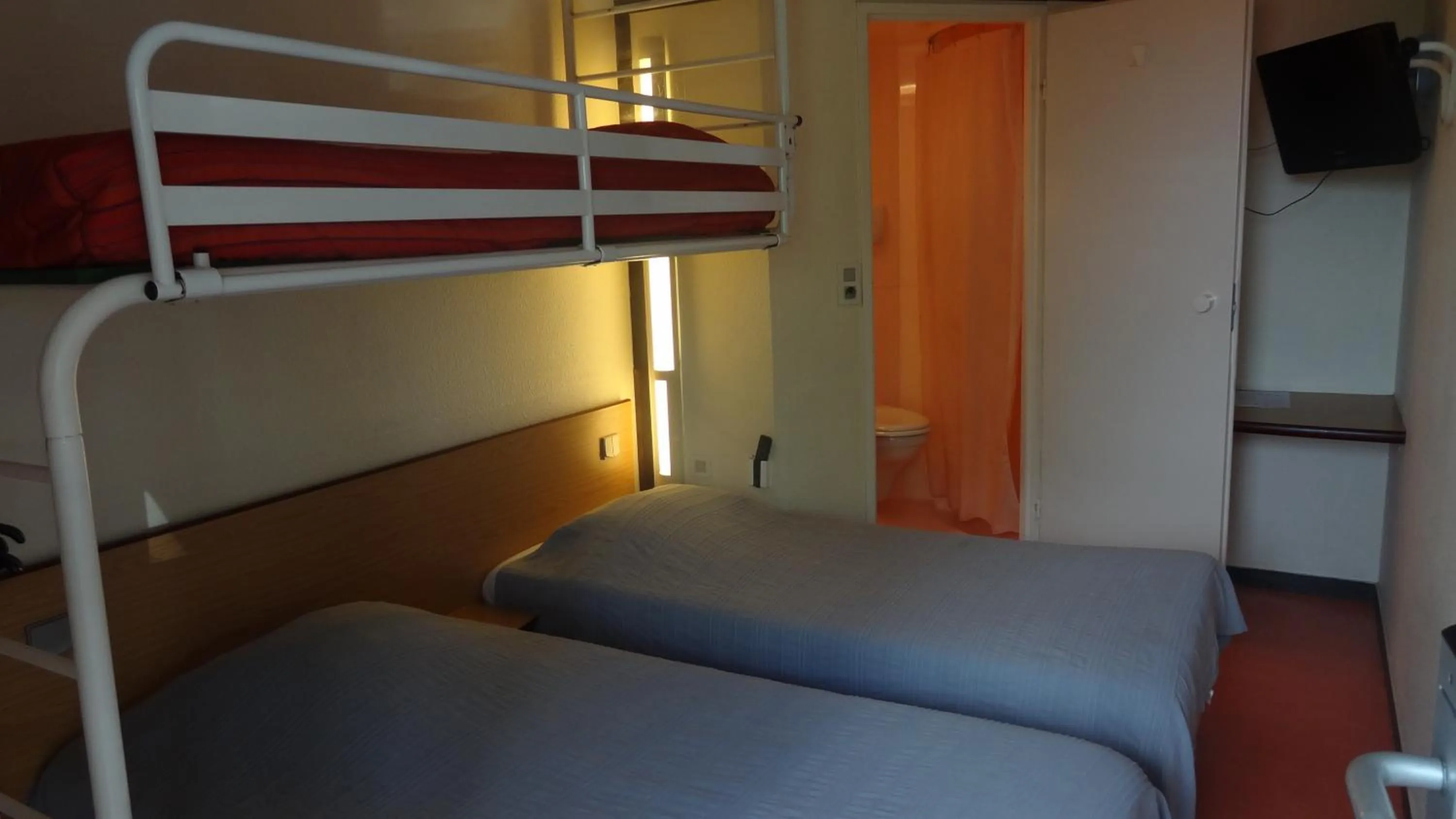 Bed in Premiere Classe Mulhouse Sud Morschwiller