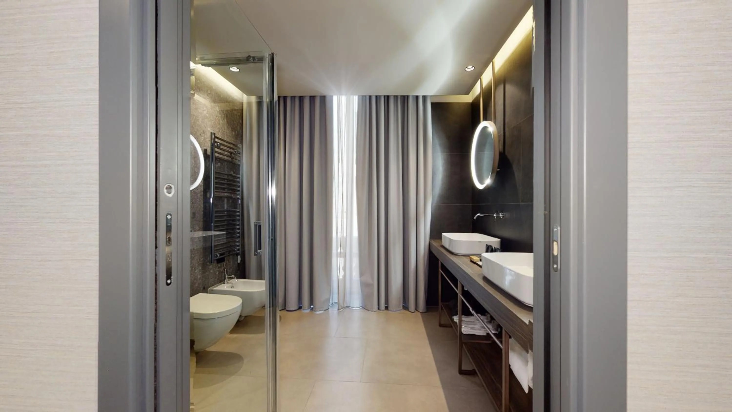 Bathroom in GALLERIA The Smart Boutique APARTHOTEL By OSPITAMI