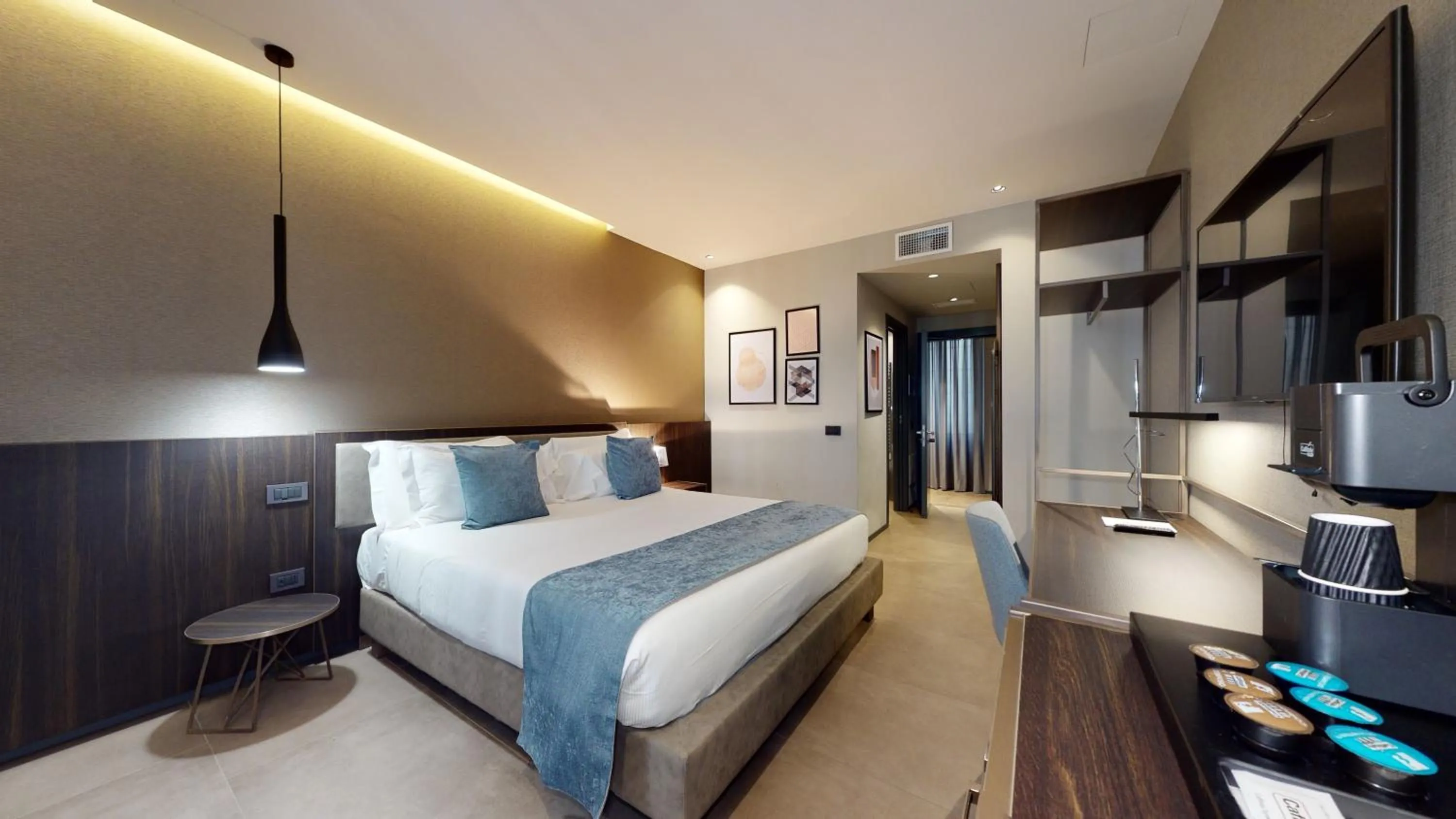Photo of the whole room, Bed in GALLERIA The Smart Boutique APARTHOTEL By OSPITAMI