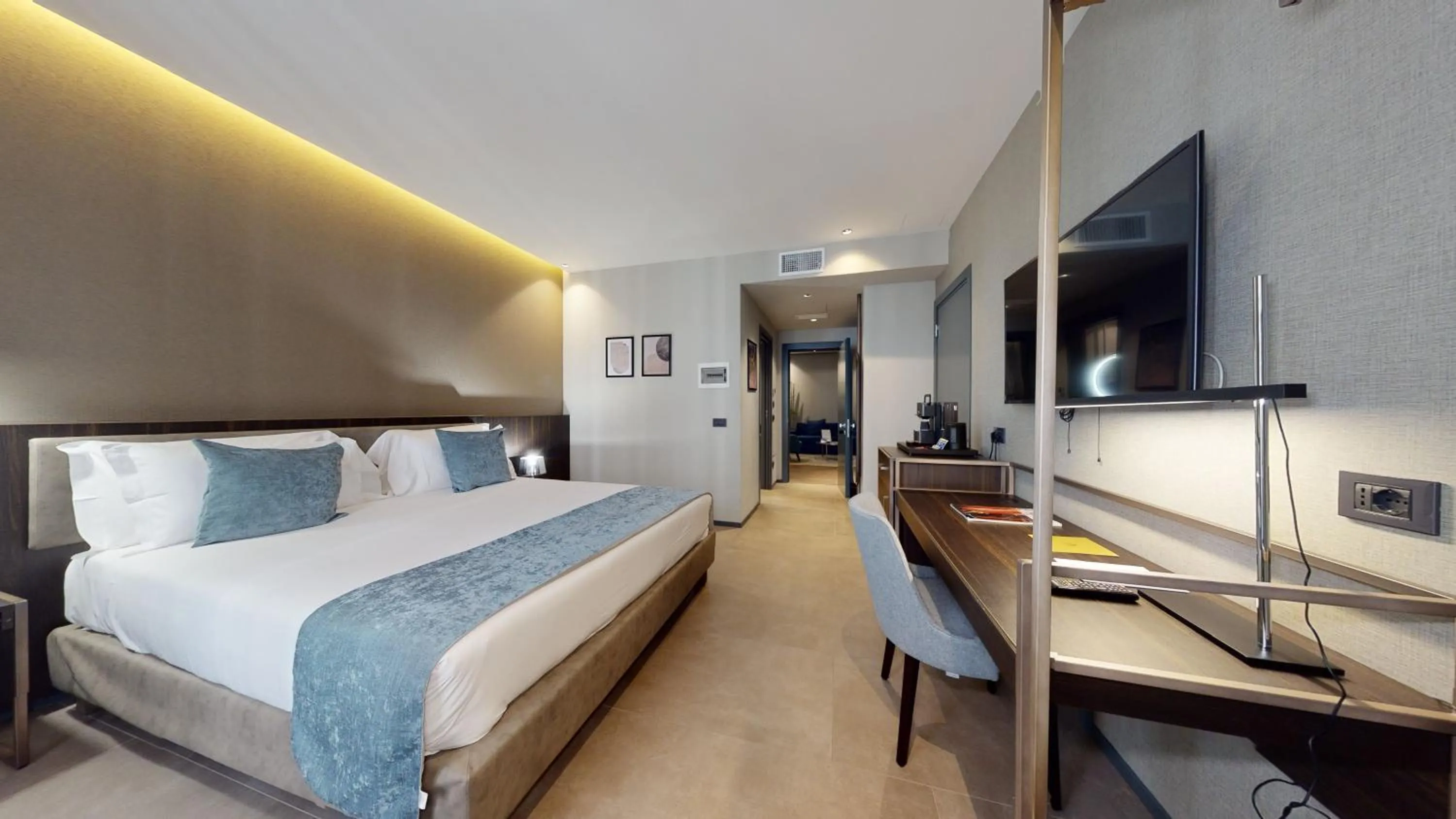 Photo of the whole room, Bed in GALLERIA The Smart Boutique APARTHOTEL By OSPITAMI