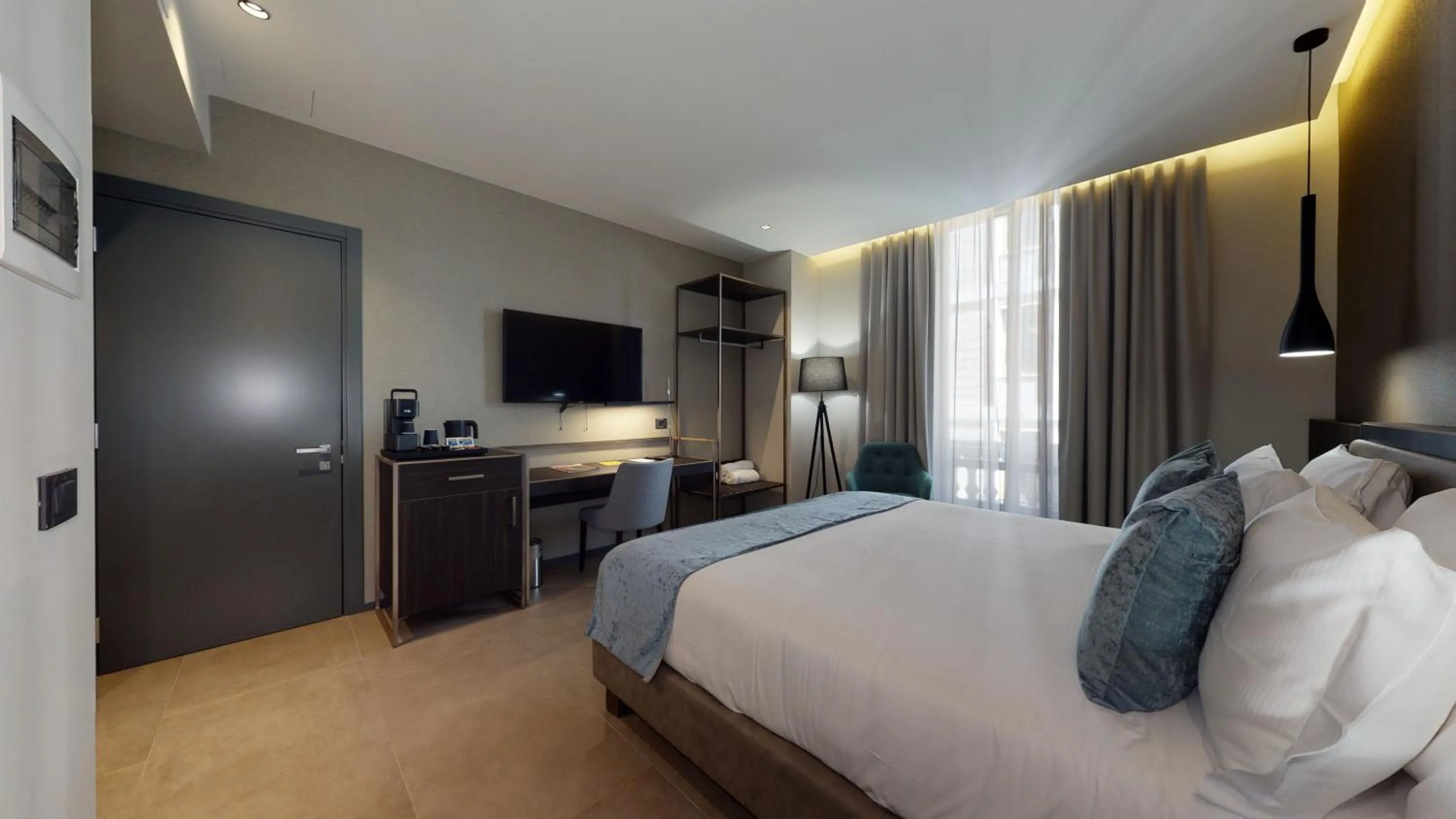 Photo of the whole room, Bed in GALLERIA The Smart Boutique APARTHOTEL By OSPITAMI