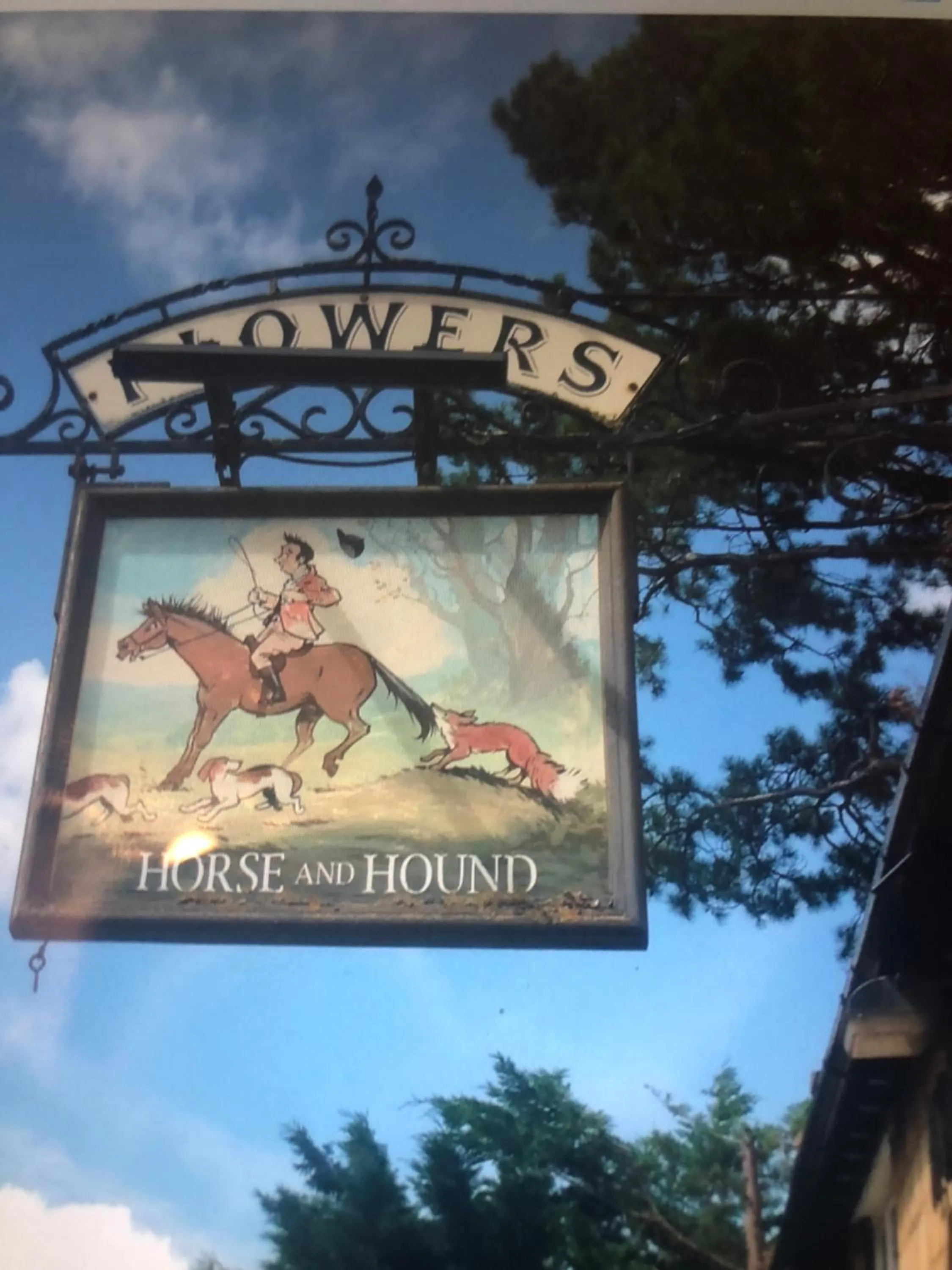 Property building in Horse & Hound Inn