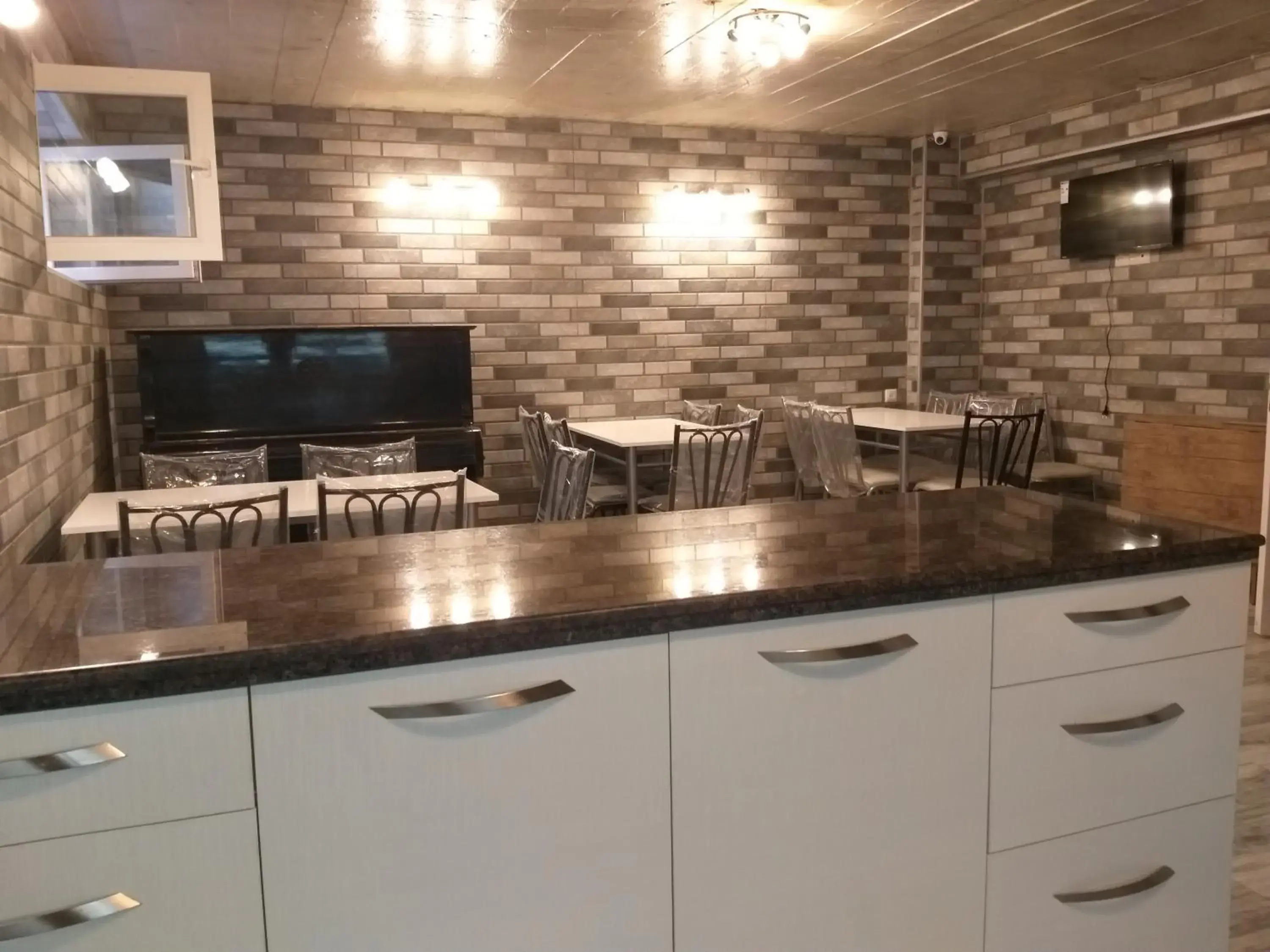 Restaurant/places to eat in Tbilisi Center Hotel Restaurant/places to eat in Tbilisi Center Hotel