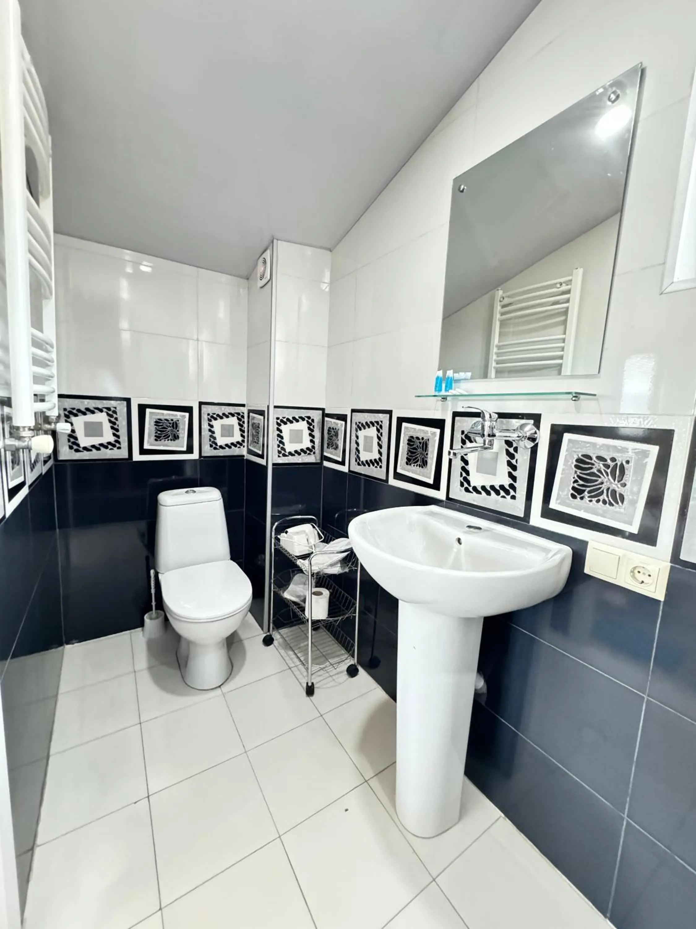 Toilet in Tbilisi Center Hotel