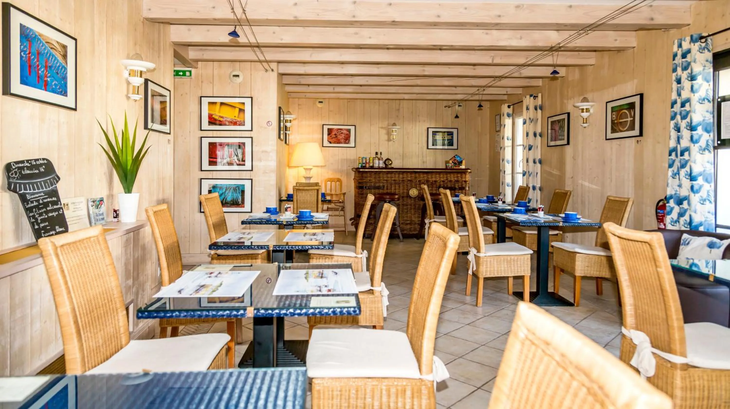 Food and drinks in Hôtel La Galiote en Ré