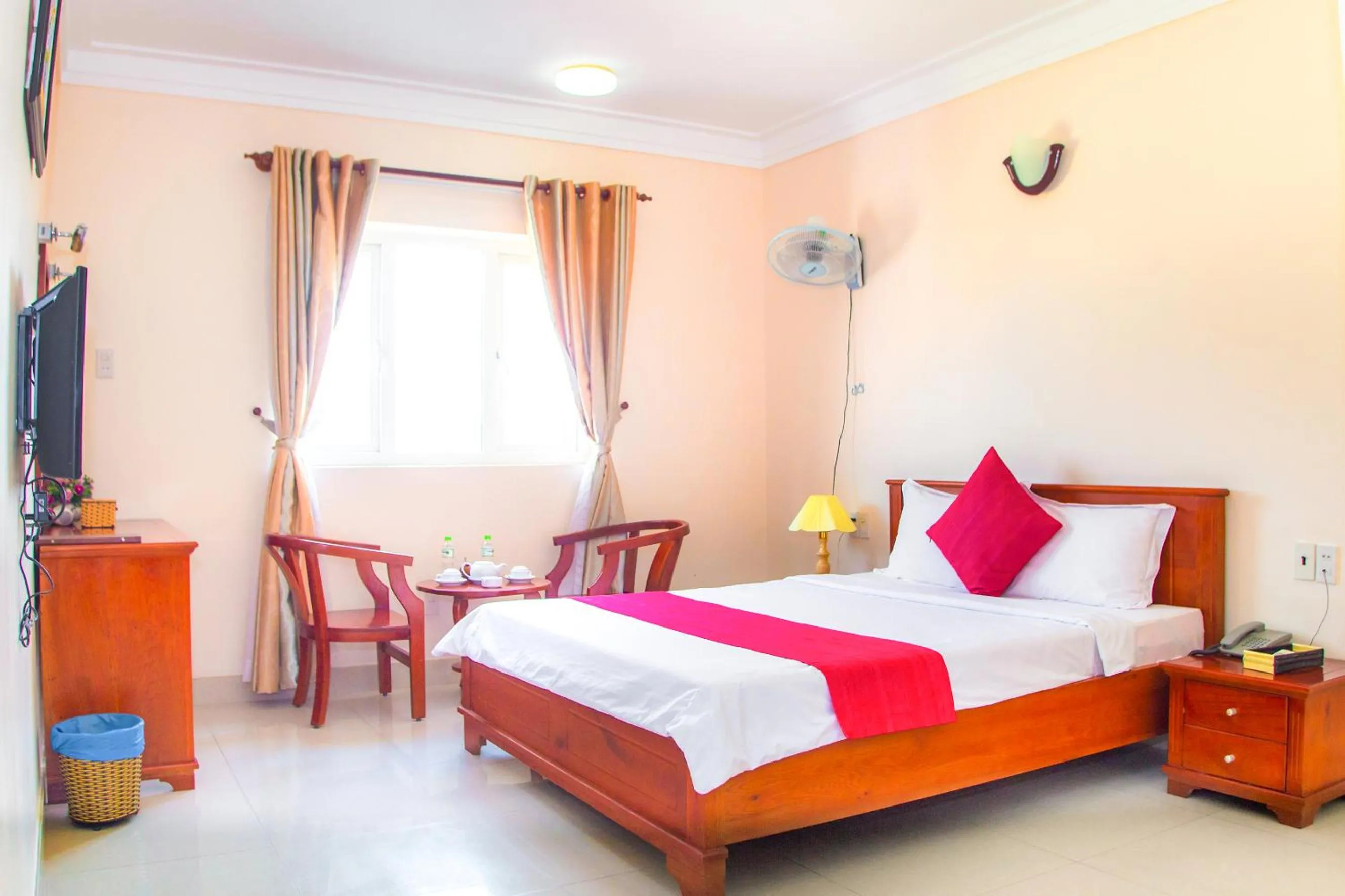 Bed in Dong Do Hotel
