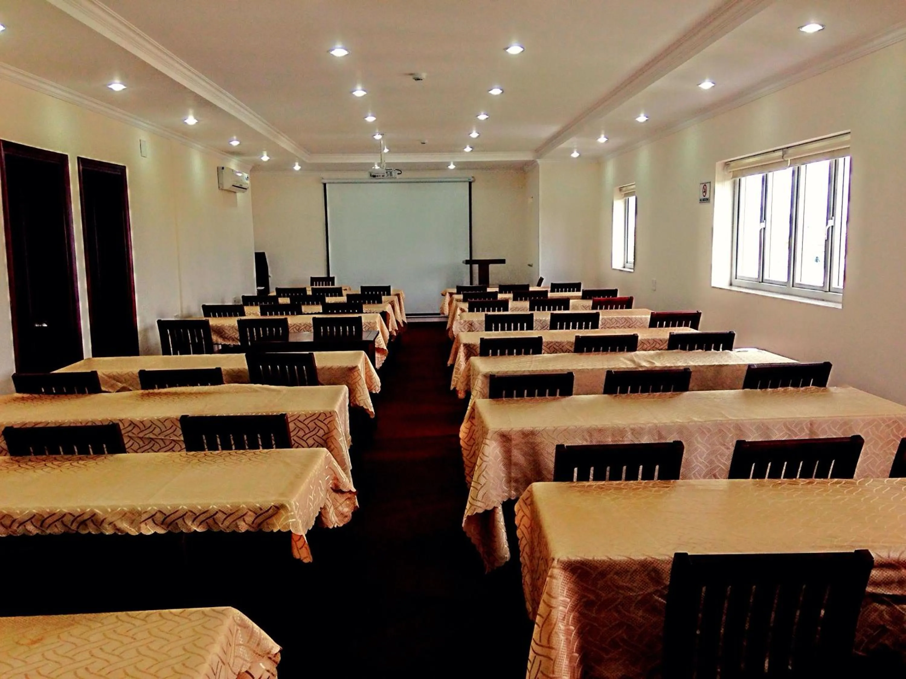 Banquet/Function facilities in Dong Do Hotel