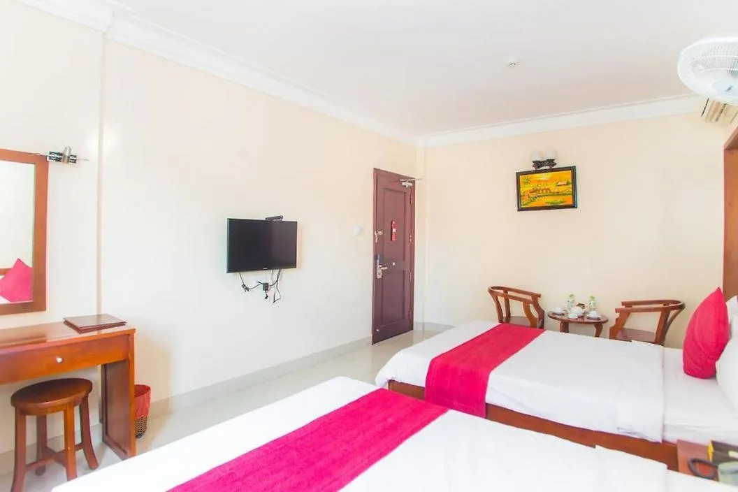 Bed in Dong Do Hotel