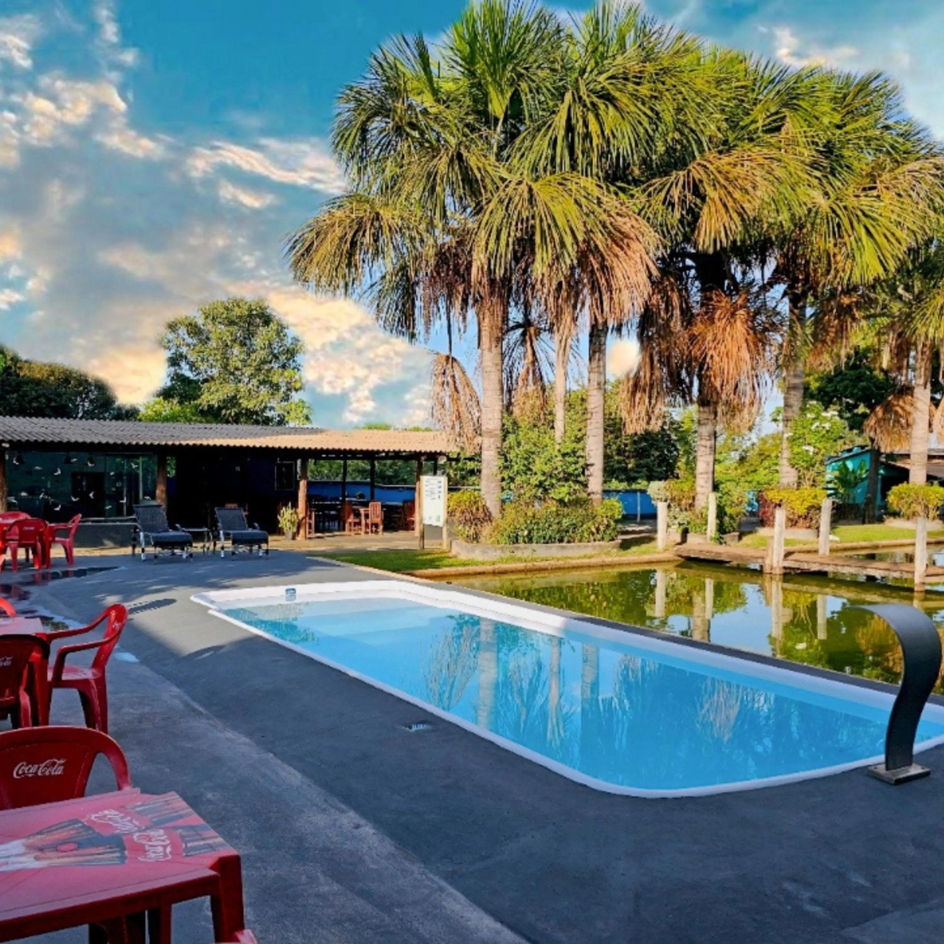 Swimming pool in Pousada Bom Jardim