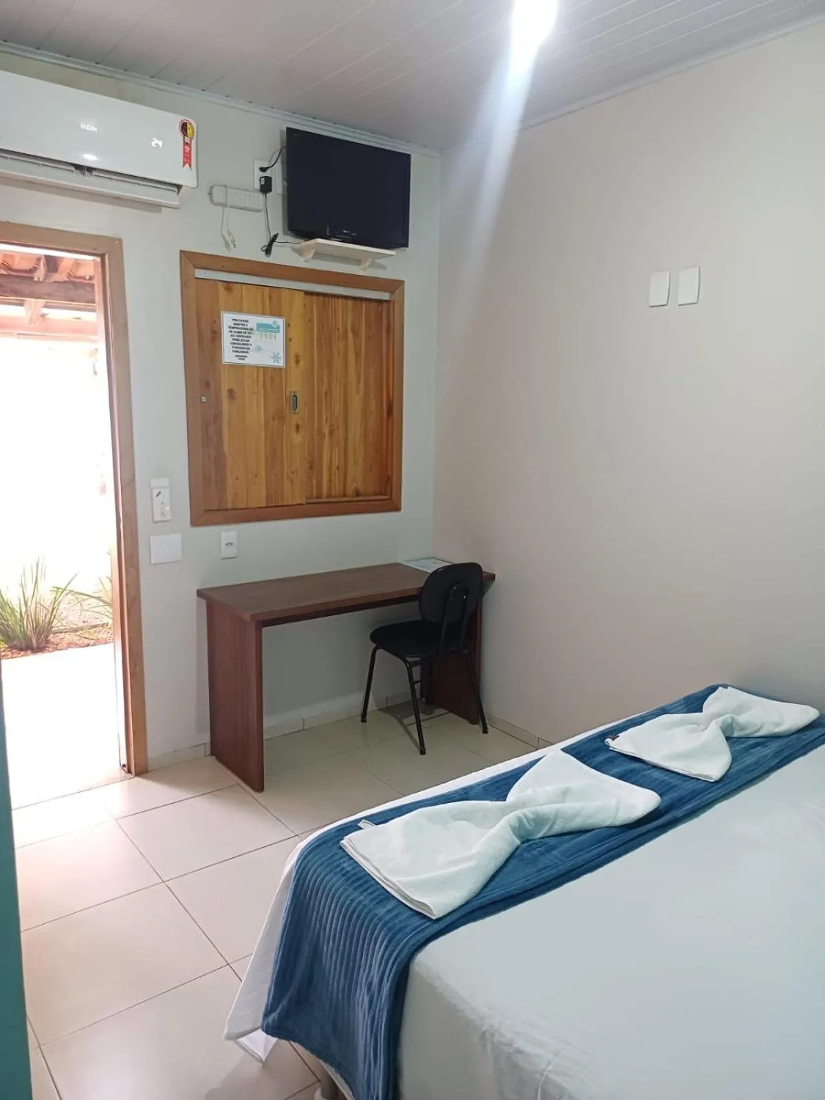Photo of the whole room, Bed in Pousada Bom Jardim