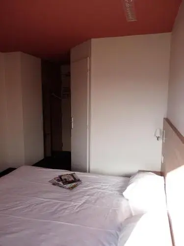 Superior Double Room in Brit Hotel Rouen Sud Val De Reuil Superior Double Room in Brit Hotel Rouen Sud Val De Reuil
