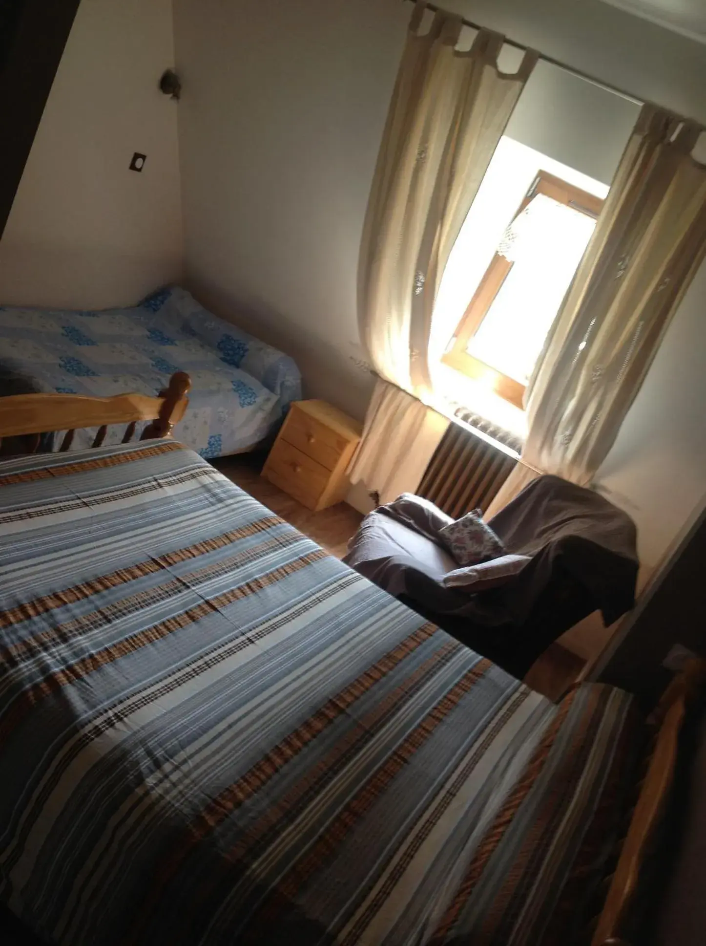 Twin Room in Auberge des Pyrénées Twin Room in Auberge des Pyrénées