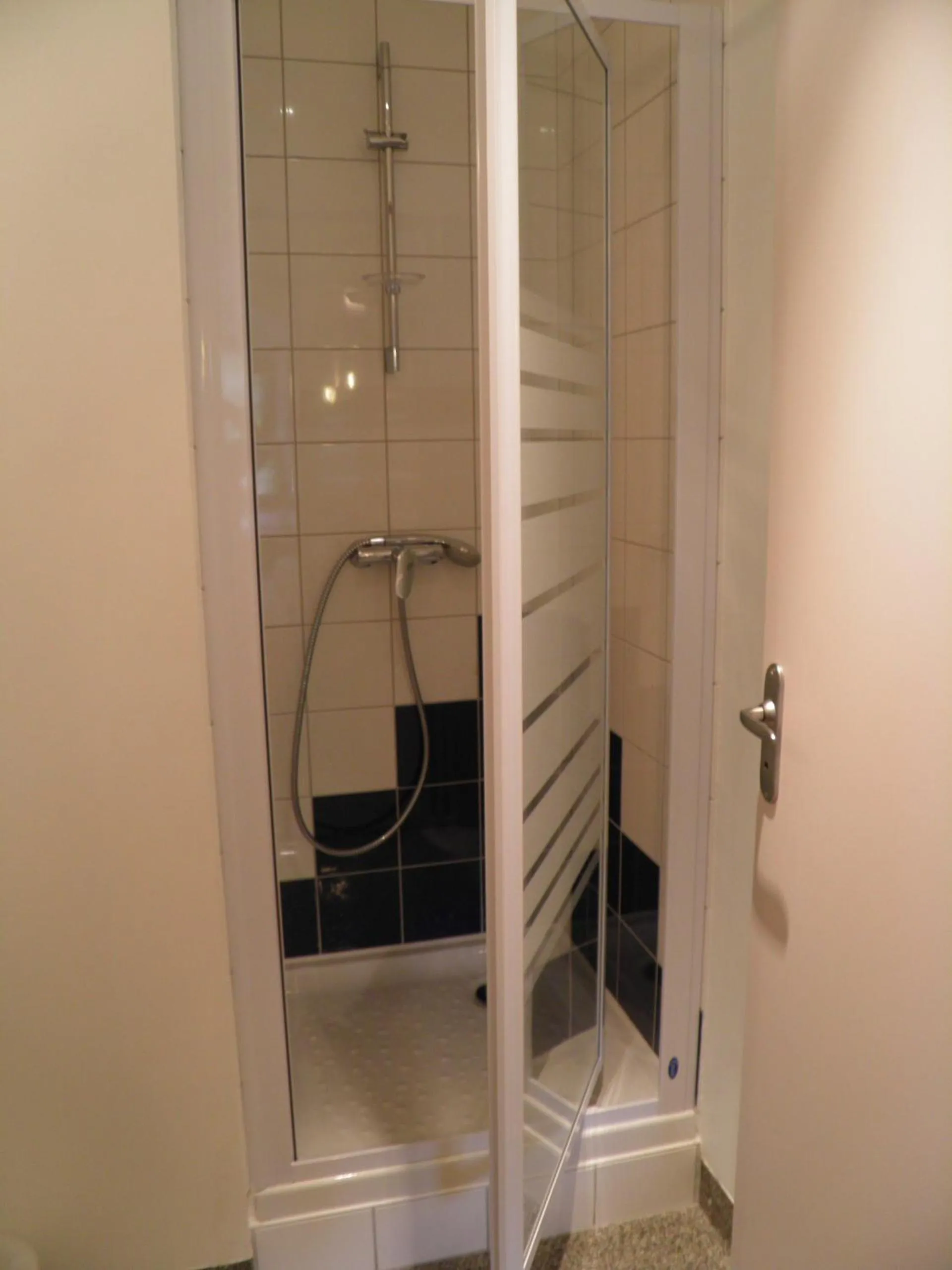 Bedroom in Auberge des Pyrénées