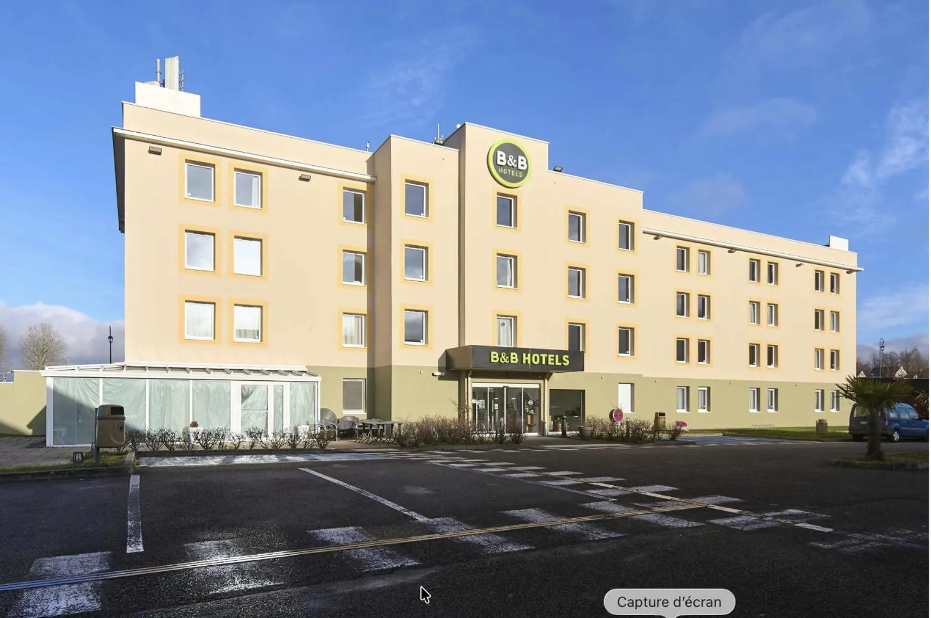 Facade/entrance in B&B HOTEL Saint-Witz Roissy