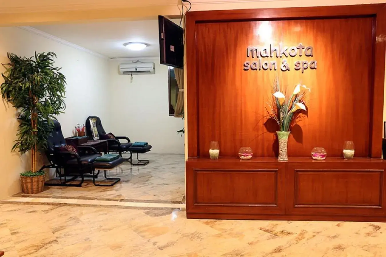 Property building in Mega Anggrek Hotel Jakarta Slipi Property building in Mega Anggrek Hotel Jakarta Slipi